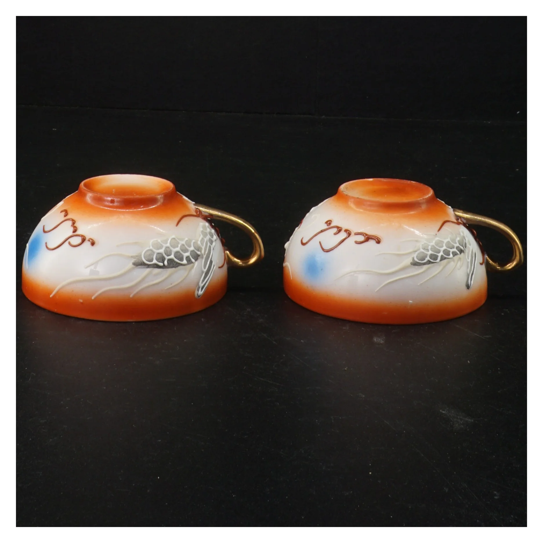 Kopper med drage design (str. 8,5 x 4,5 cm)