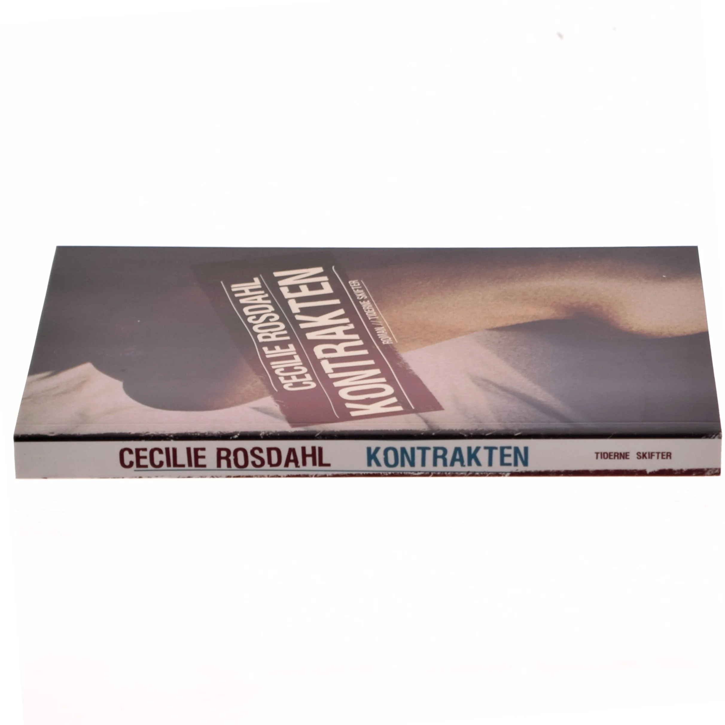 Kontrakten : roman af Cecilie Rosdahl (Bog)