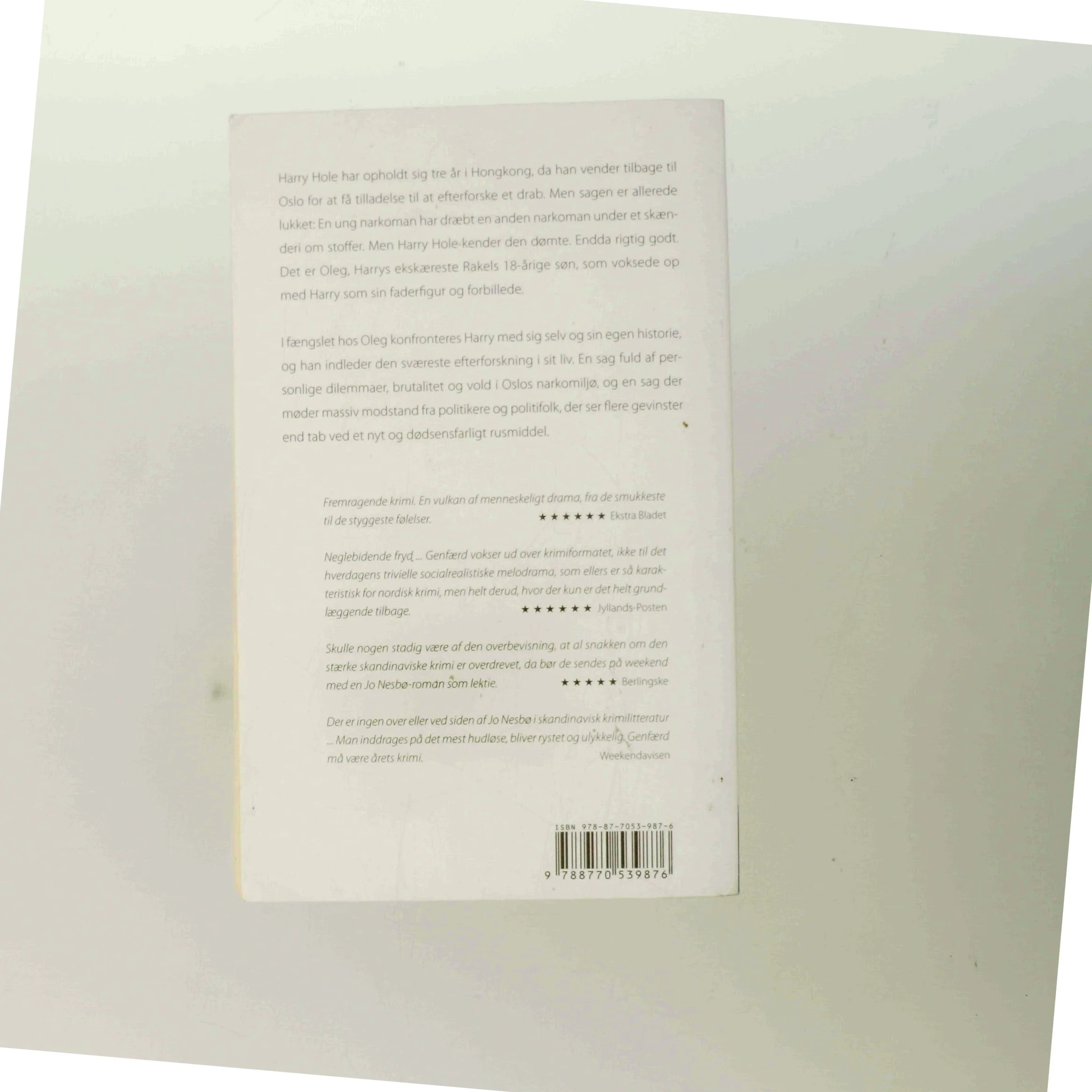 Genfærd af Jo Nesbø (Bog)