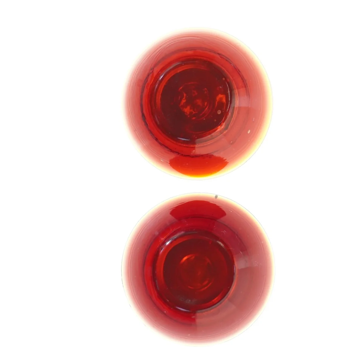 Røde glaslysestager (str. Diameter 7,5 cm h, 3 cm)