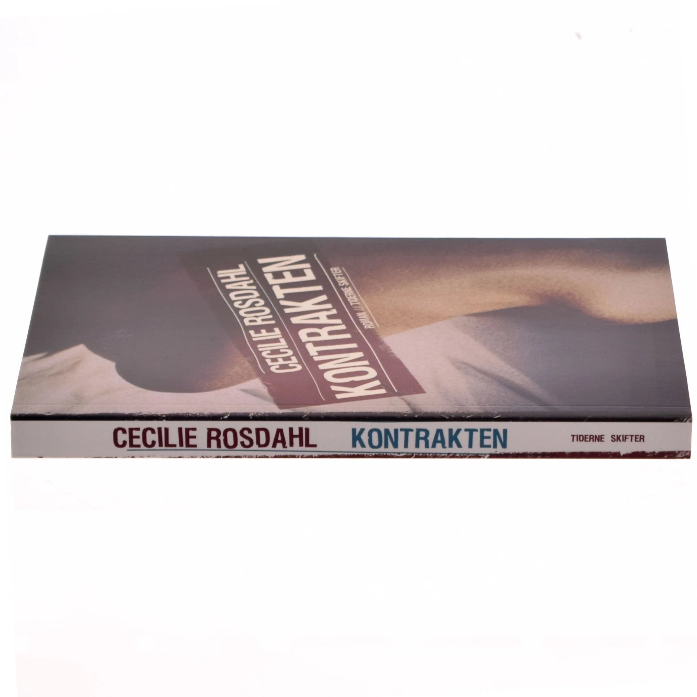 Kontrakten : roman af Cecilie Rosdahl (Bog)