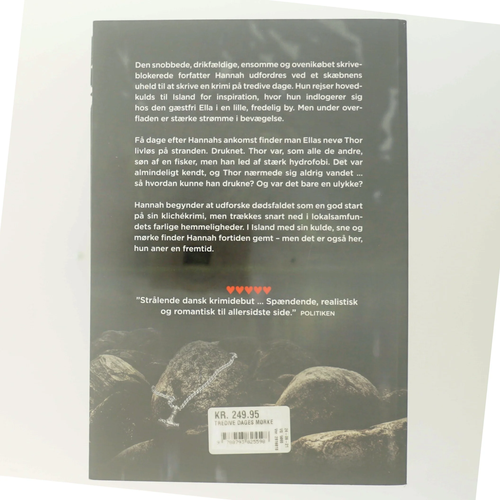 Tredive dages mørke : krimi af Jenny Lund Madsen (Bog)