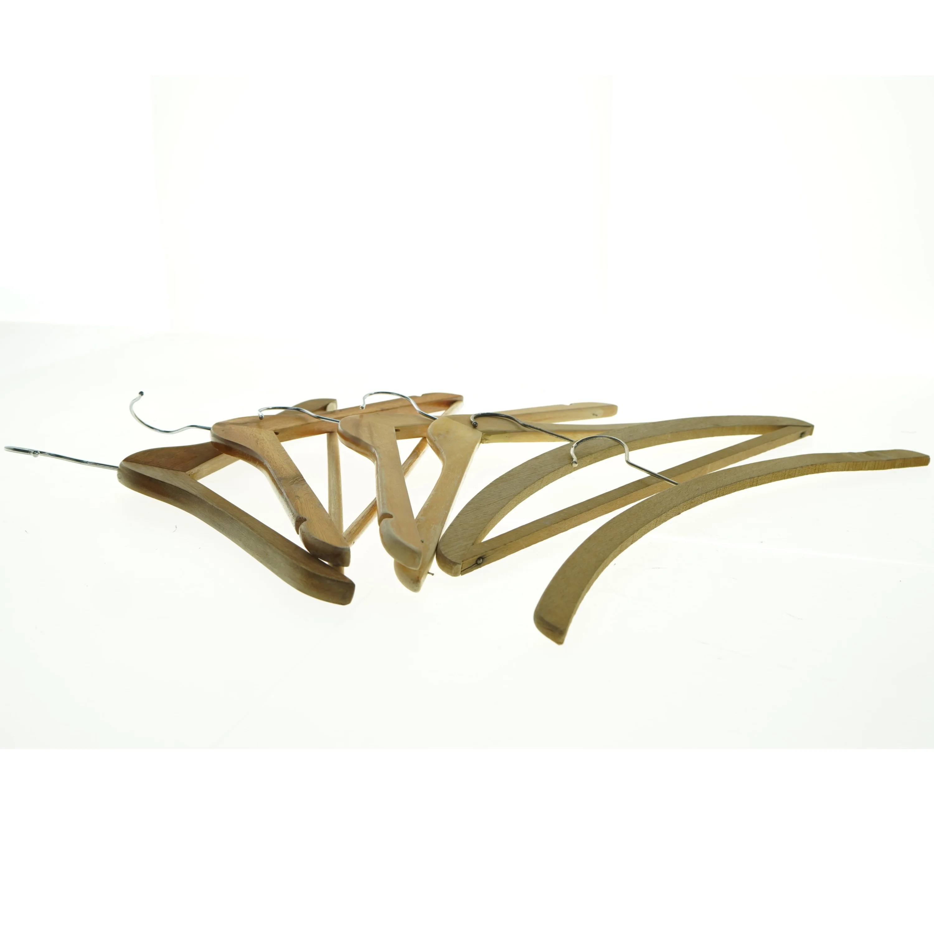 Træbøjler (str. 44 cm)