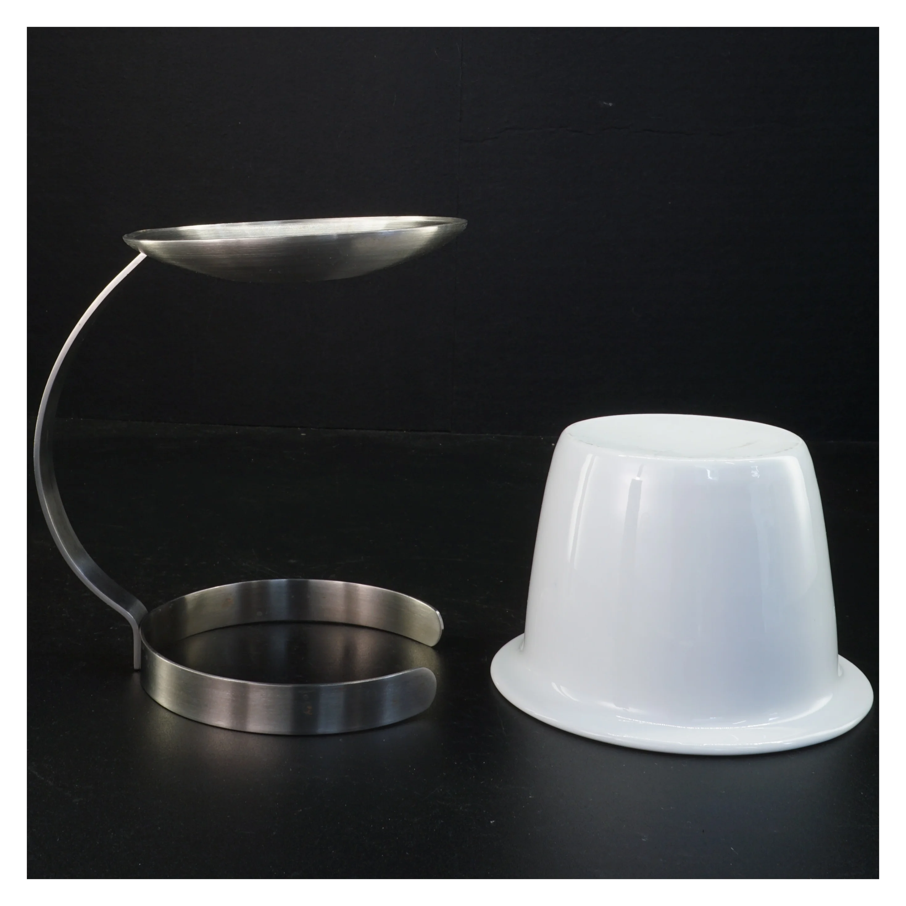 Kop med holder (str. 17 x 17 x 13,5 cm)