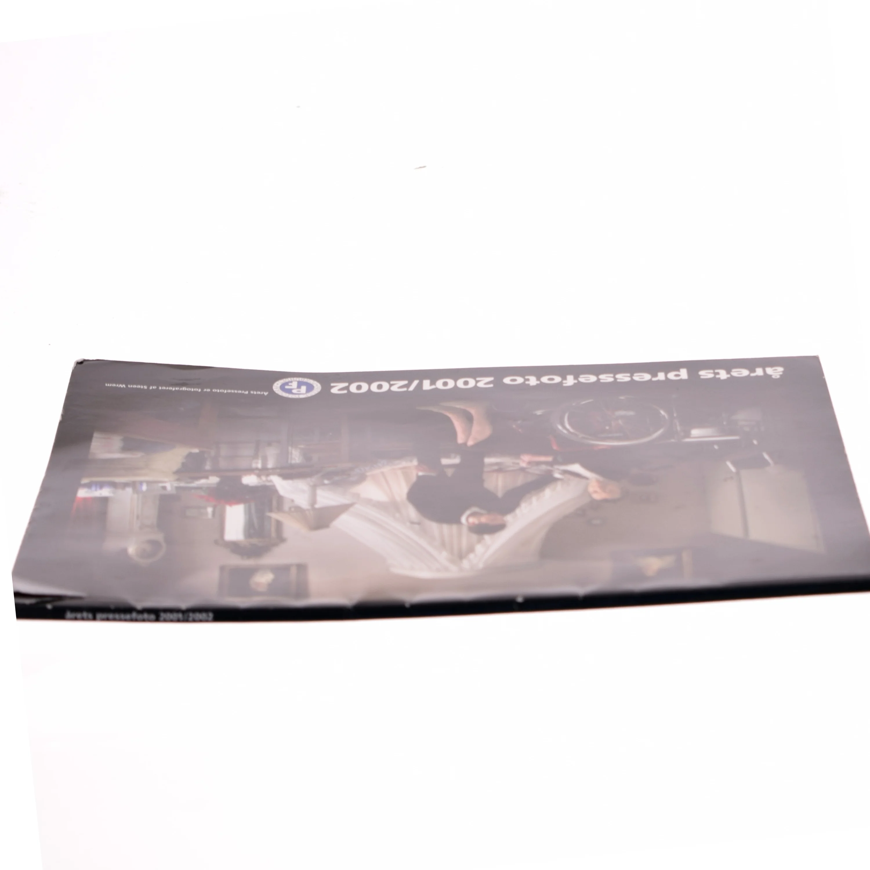 Årets pressefoto bog 2001/2002