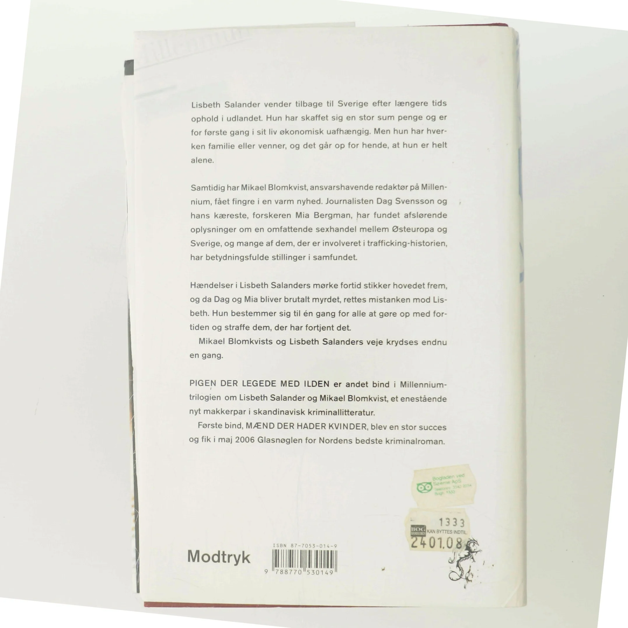 Pigen Der Legede Med Ilden af Larsson, Stieg (Bog)