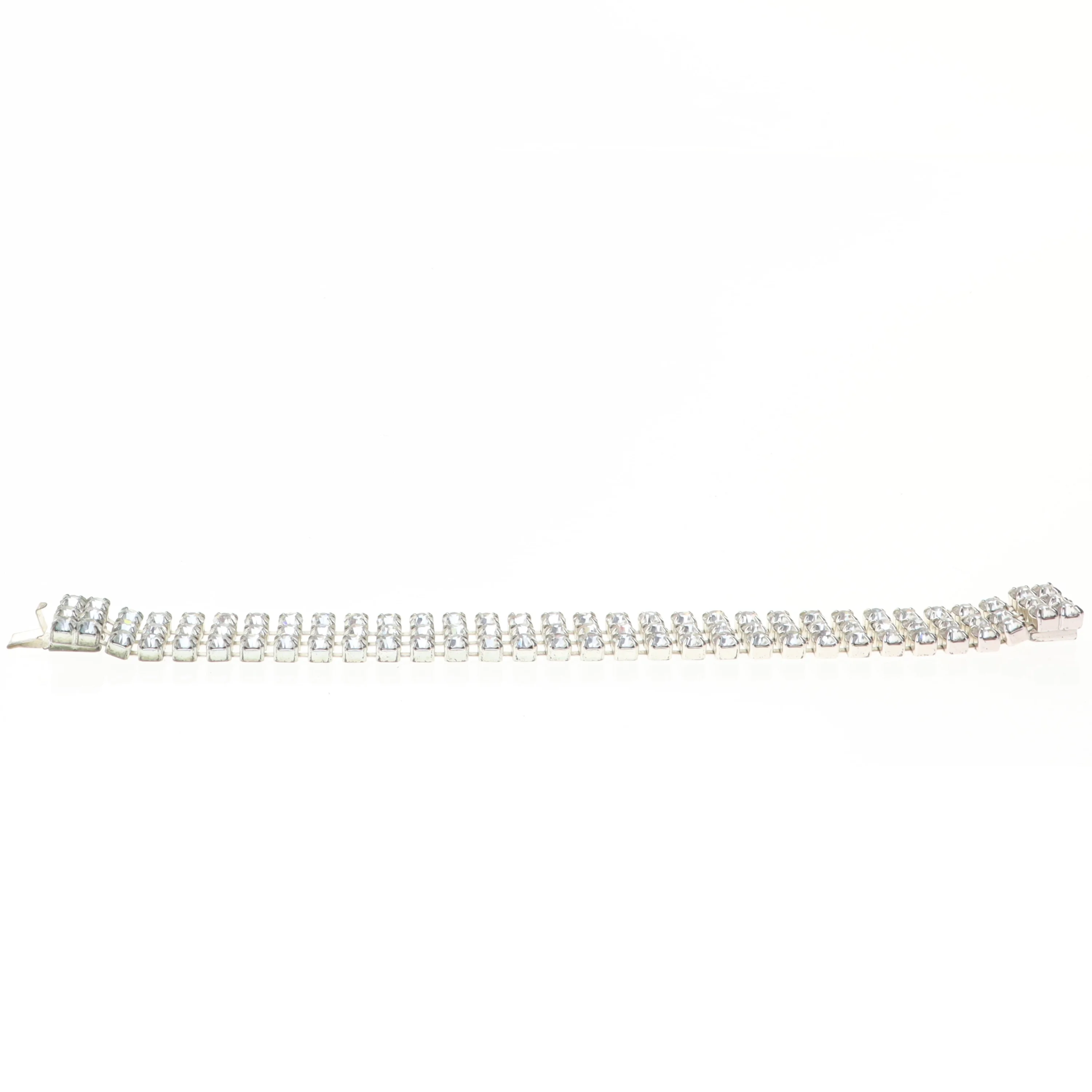 Tennisarmbånd med simulerede diamanter (str. Kæde 19 x en komma 3 sådan cm)