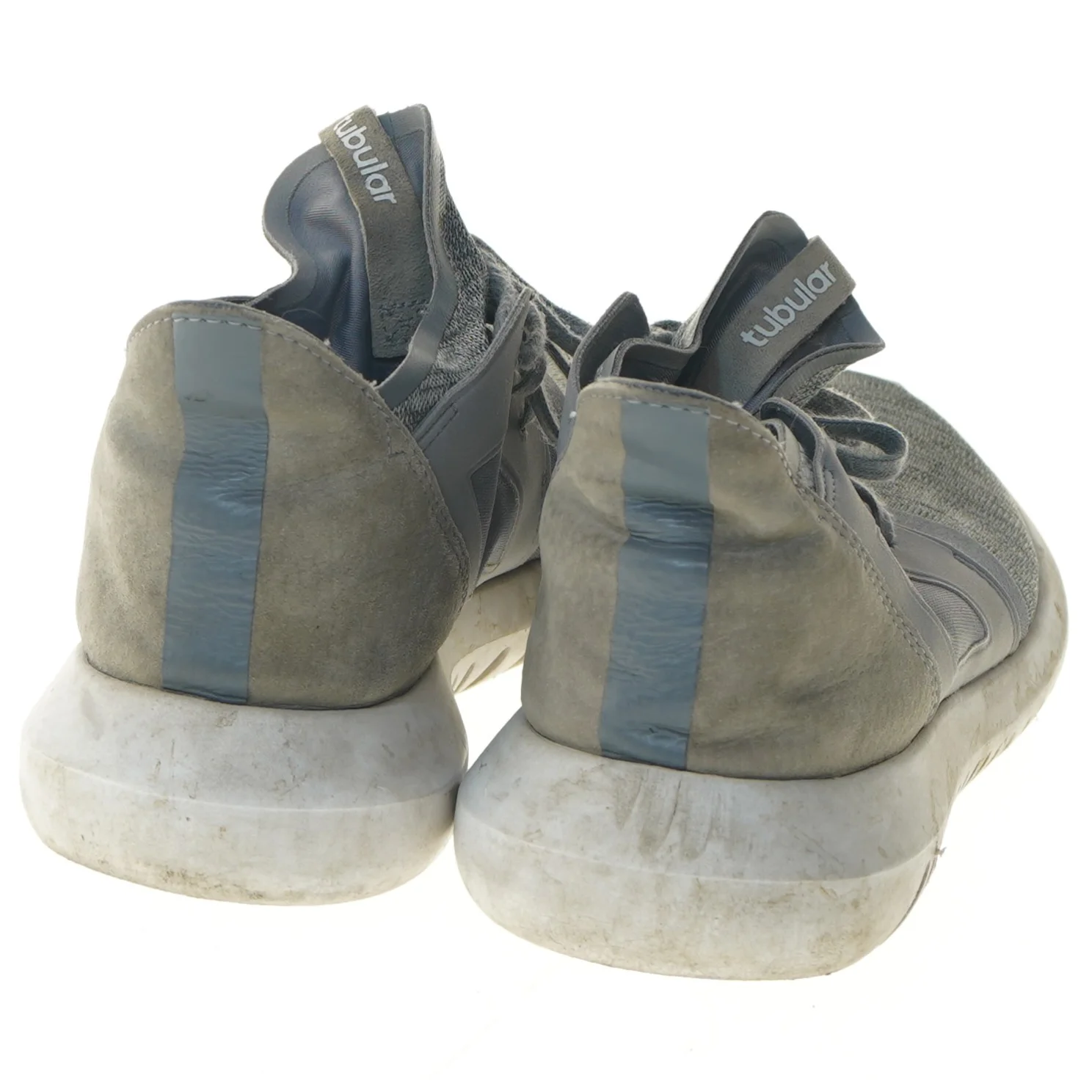 Grå sneakers fra Adidas (str. 40 )