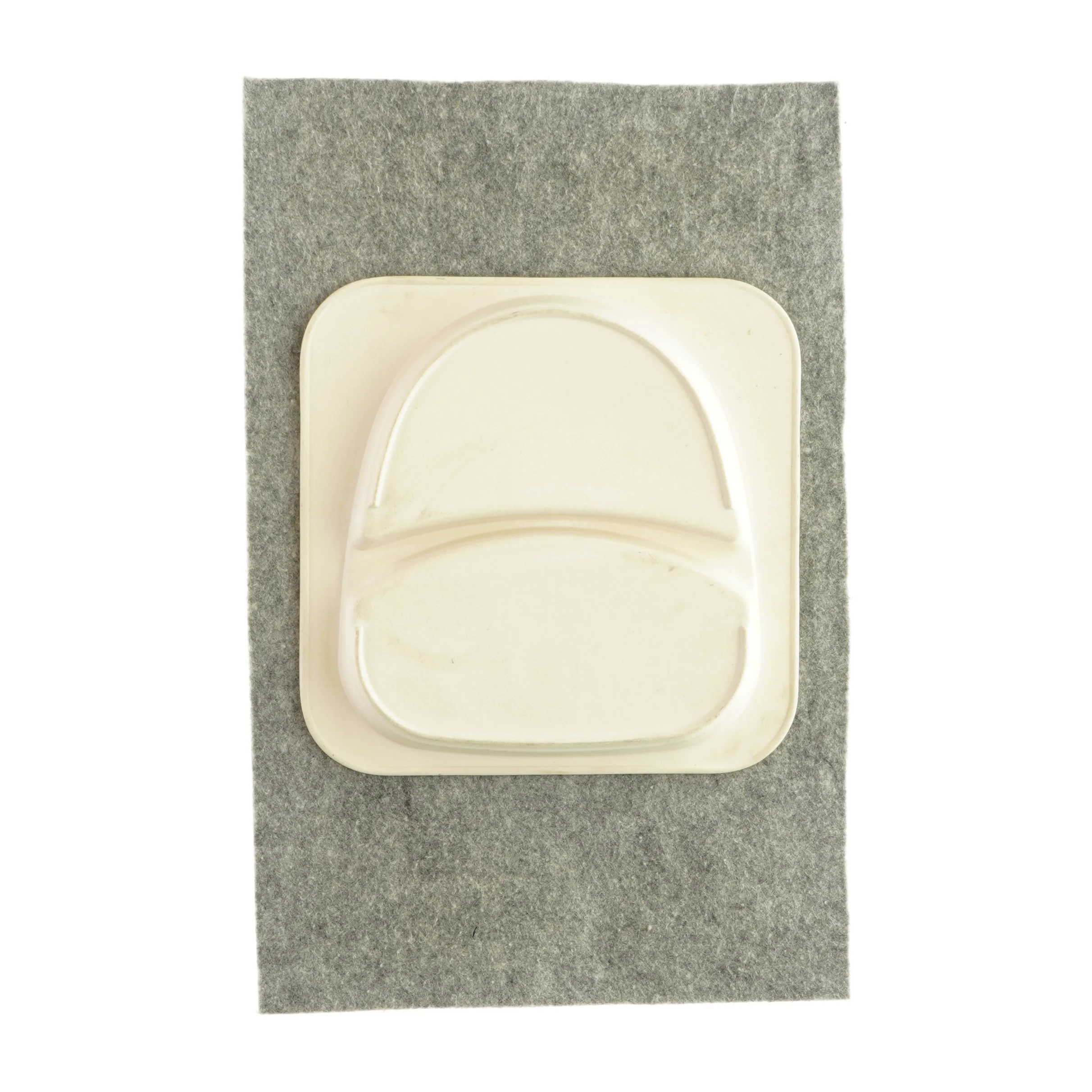 Børnetallerken i plast med 2 rum 