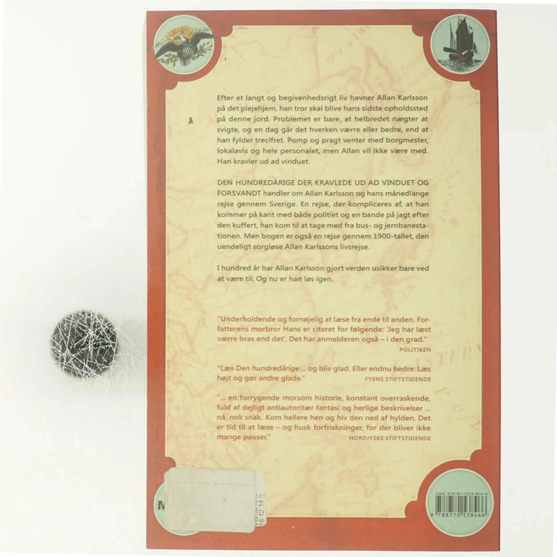 Den hundredårige der kravlede ud af vinduet og forsvandt af Jonas Jonasson (Bog)