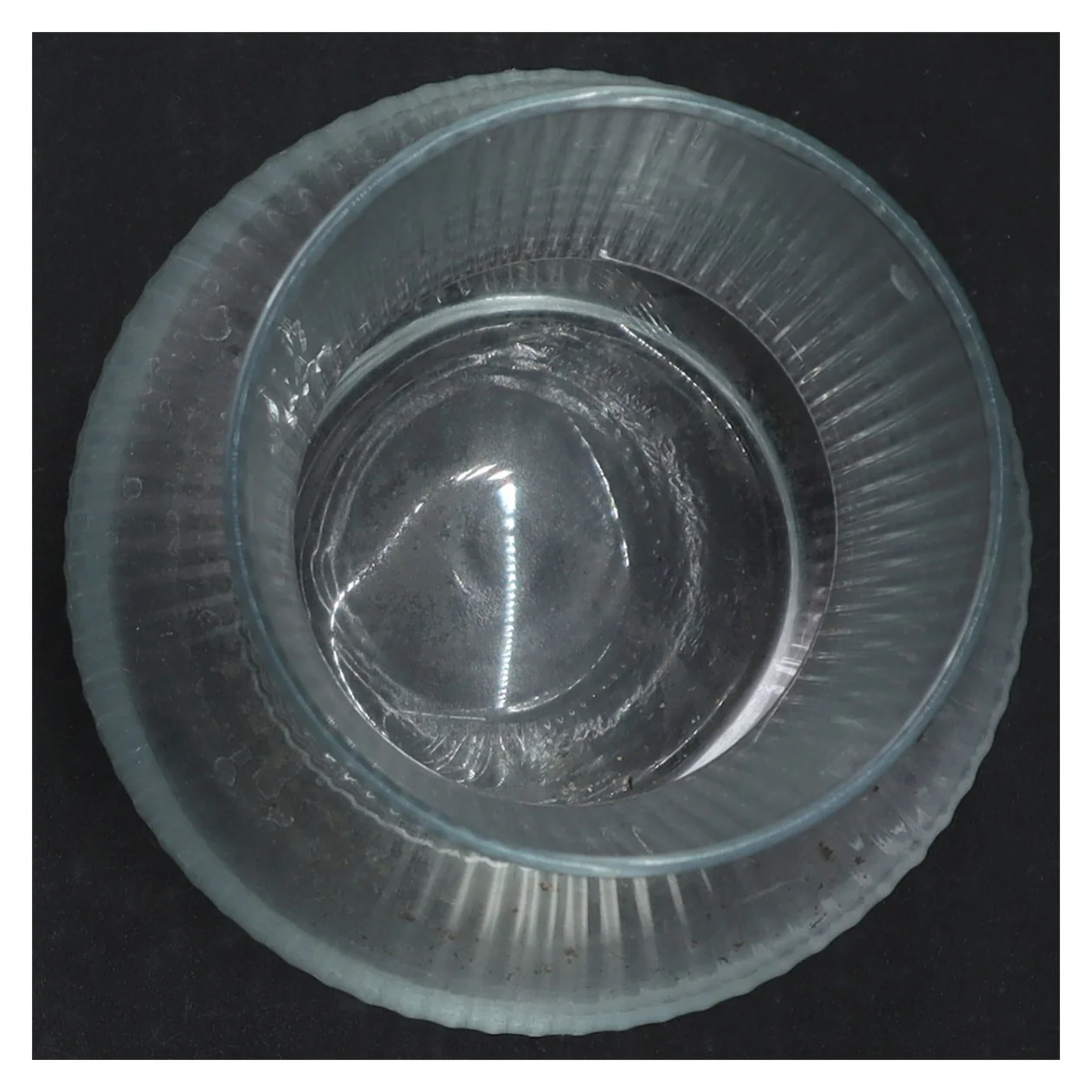 Glasvase (str. H. 17 cm)