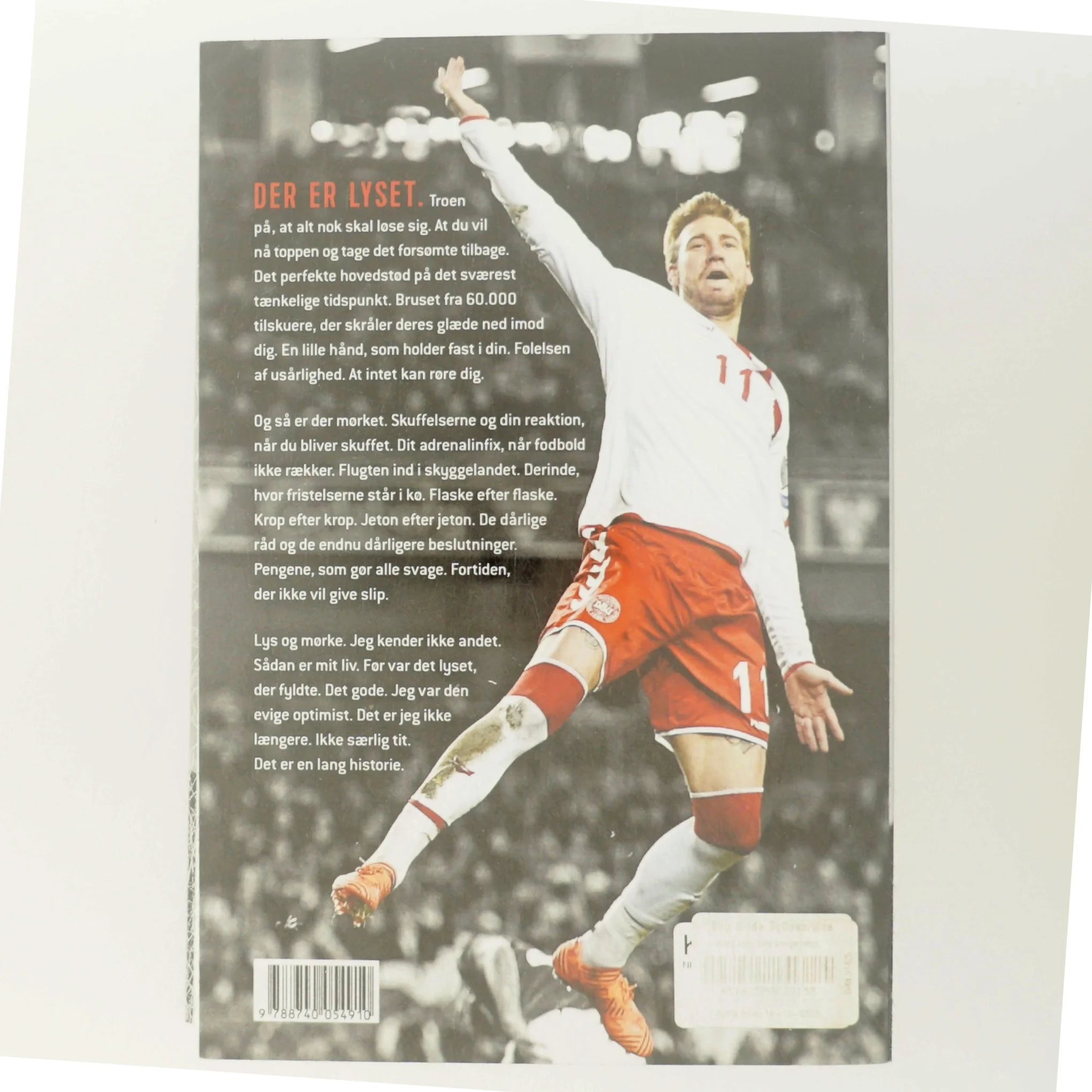 Nicklas Bendtner - begge sider af Rune Skyum-Nielsen (Bog)