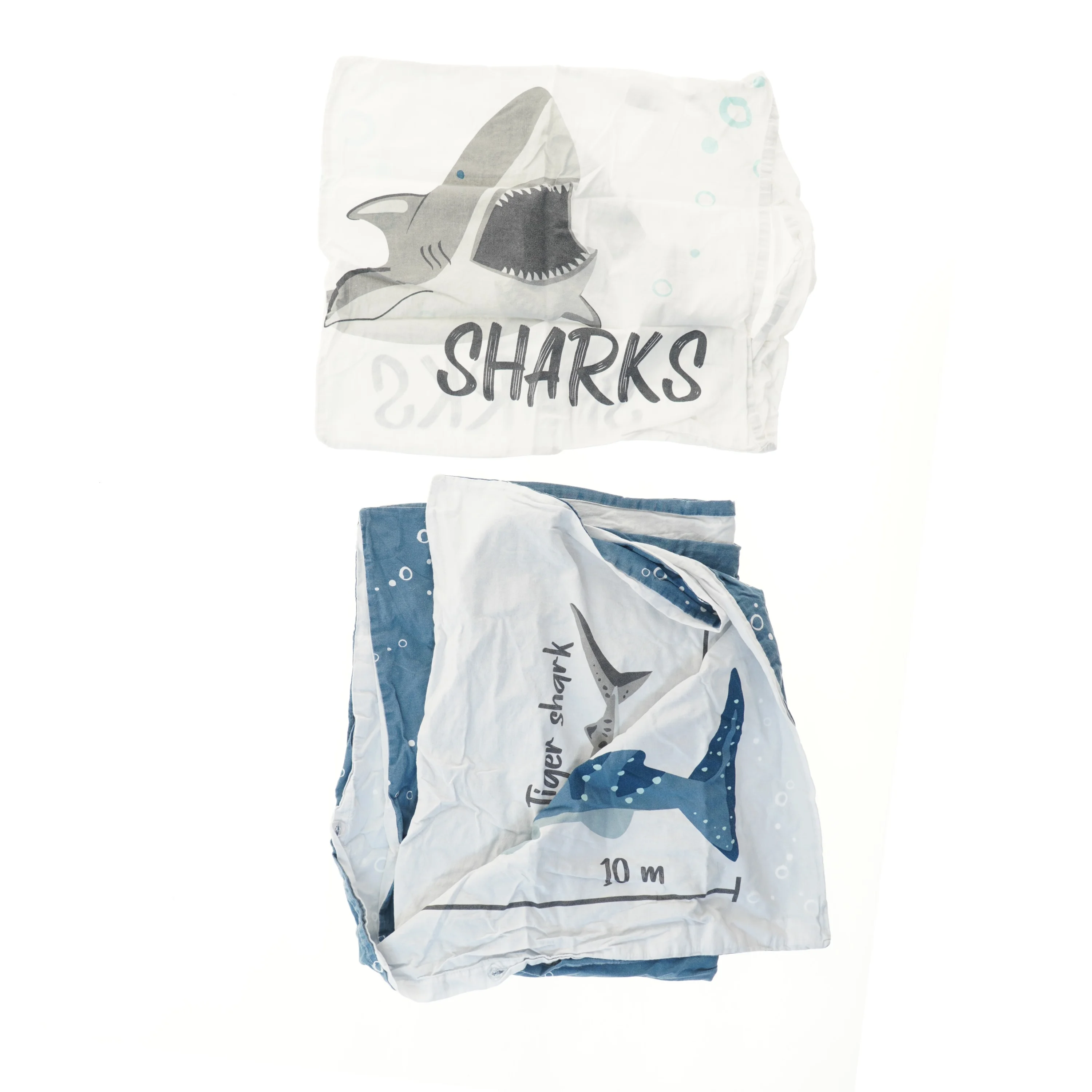 Børne sengetøjsæt med hajmotiv (str. 128x94 & 46x39 cm)
