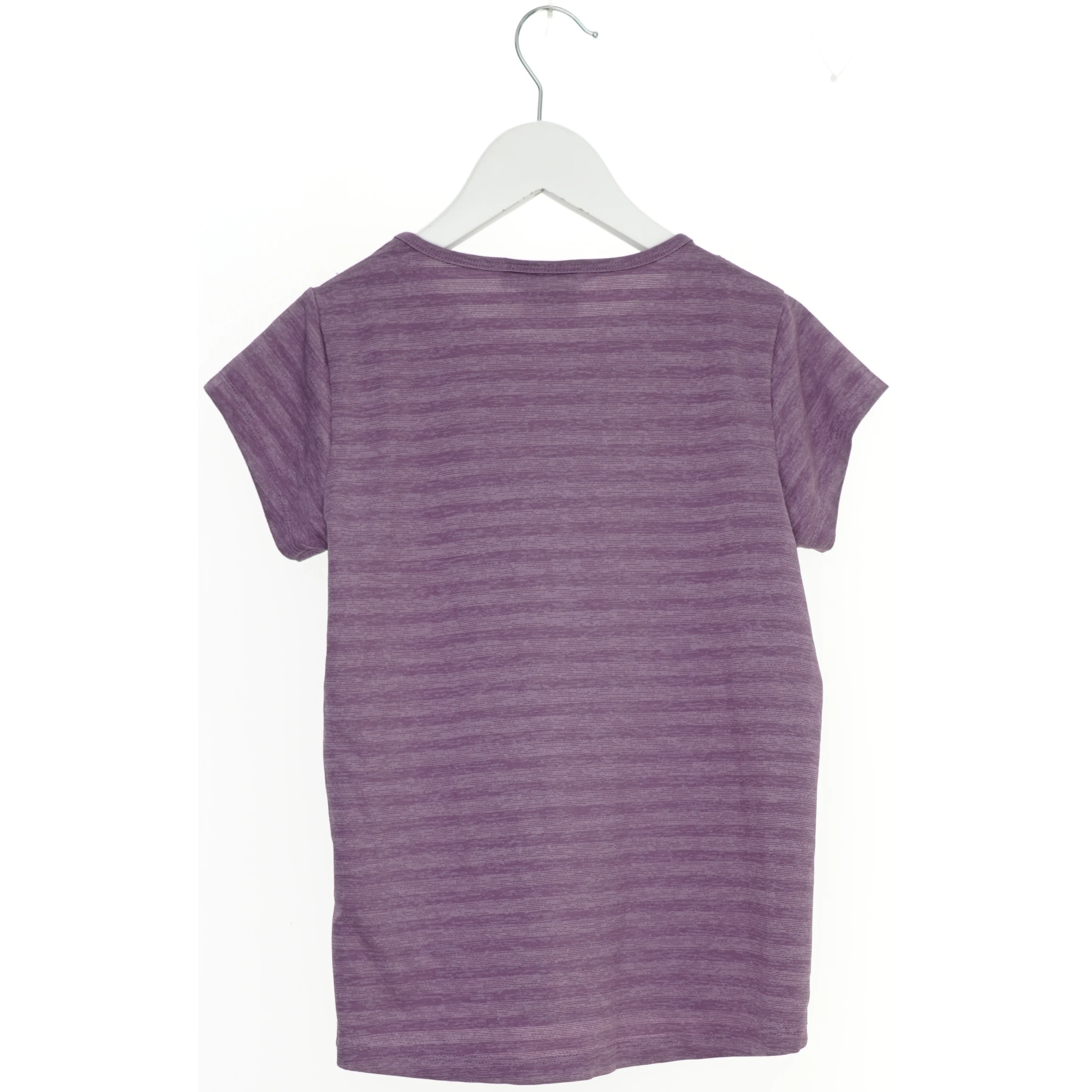 Lilla T-Shirt fra Hummel (str. 140)