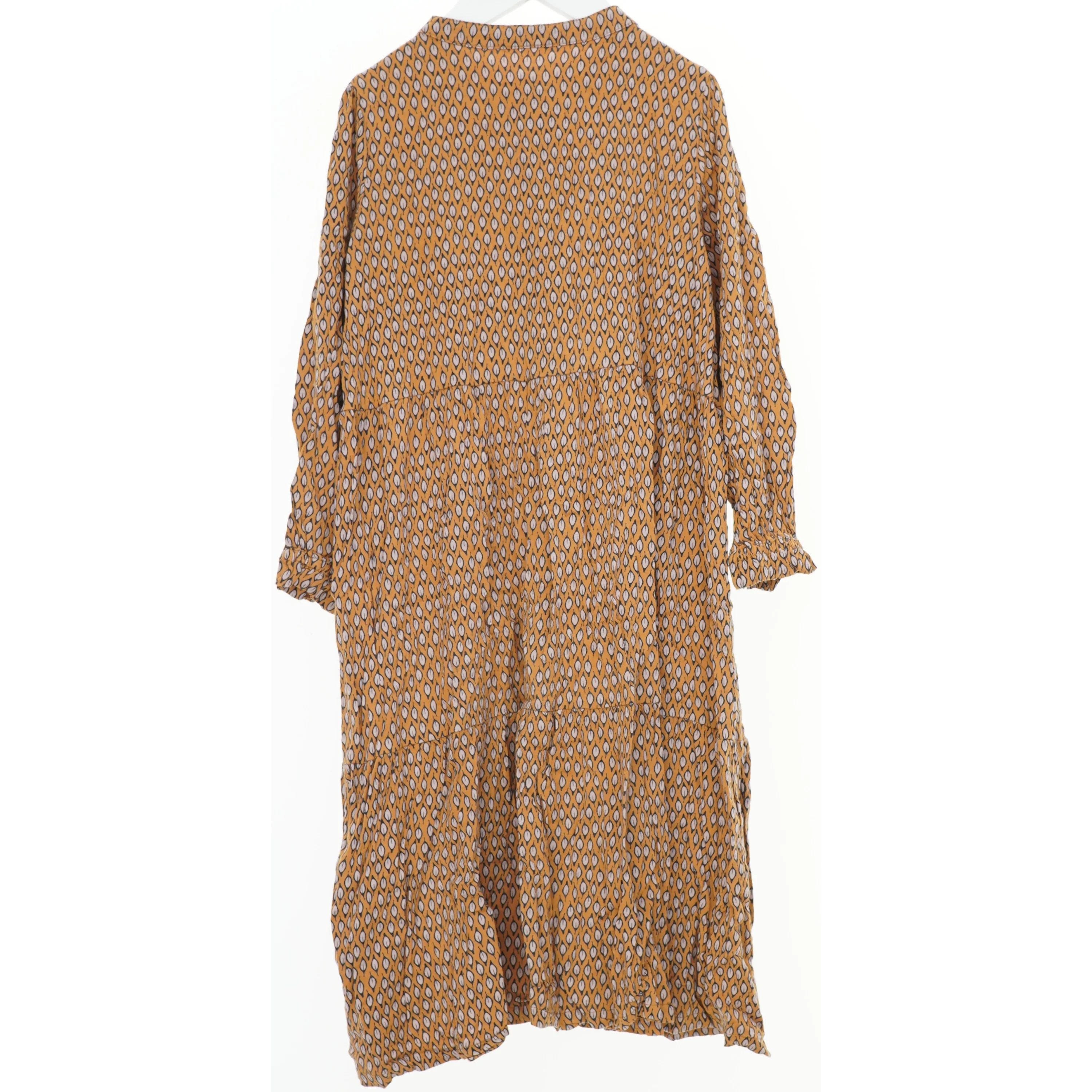 Langærmet gul kjole med mønster fra Pomp de Lux (str. 128)