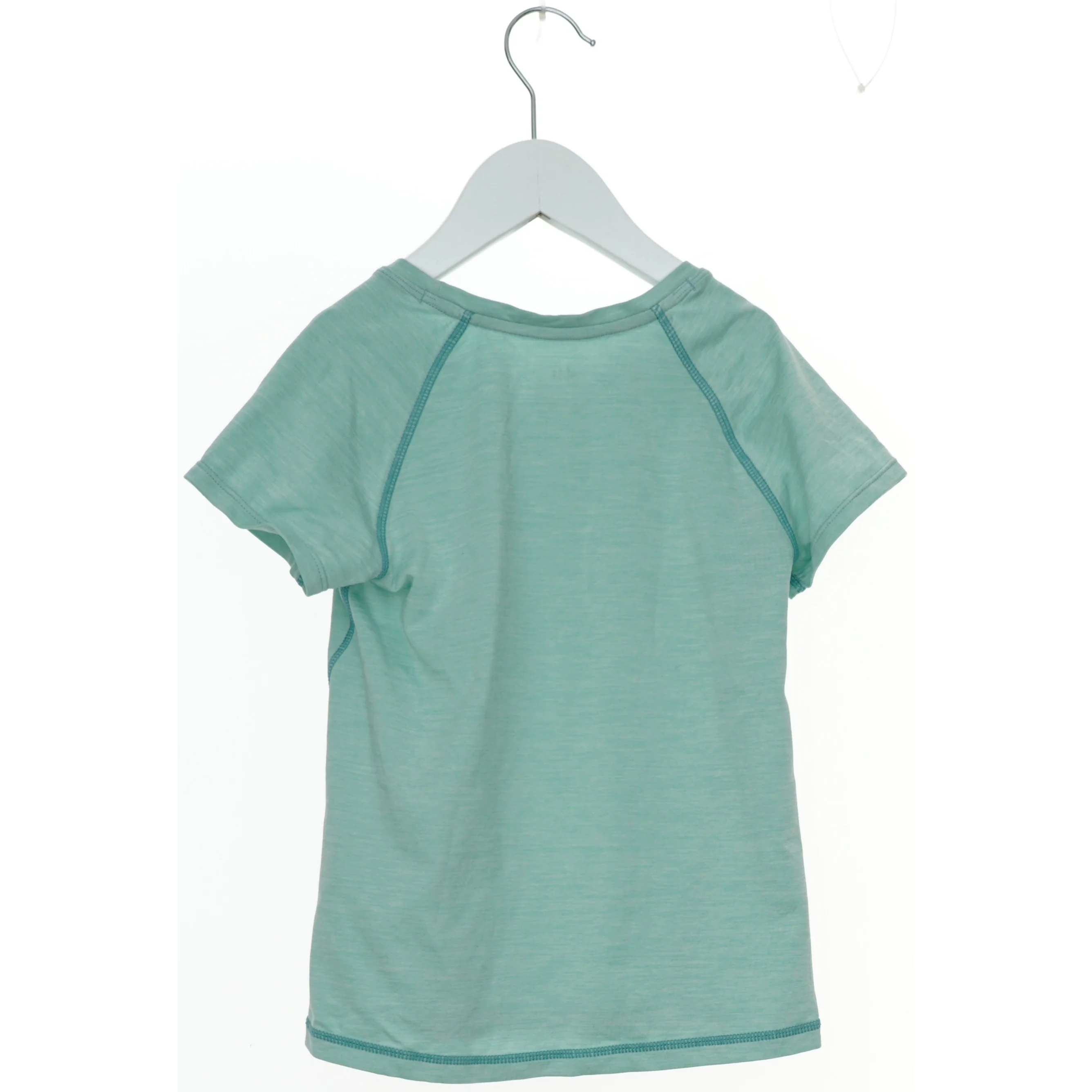 Kortærmet sportstrøje fra H&M (str. 122)