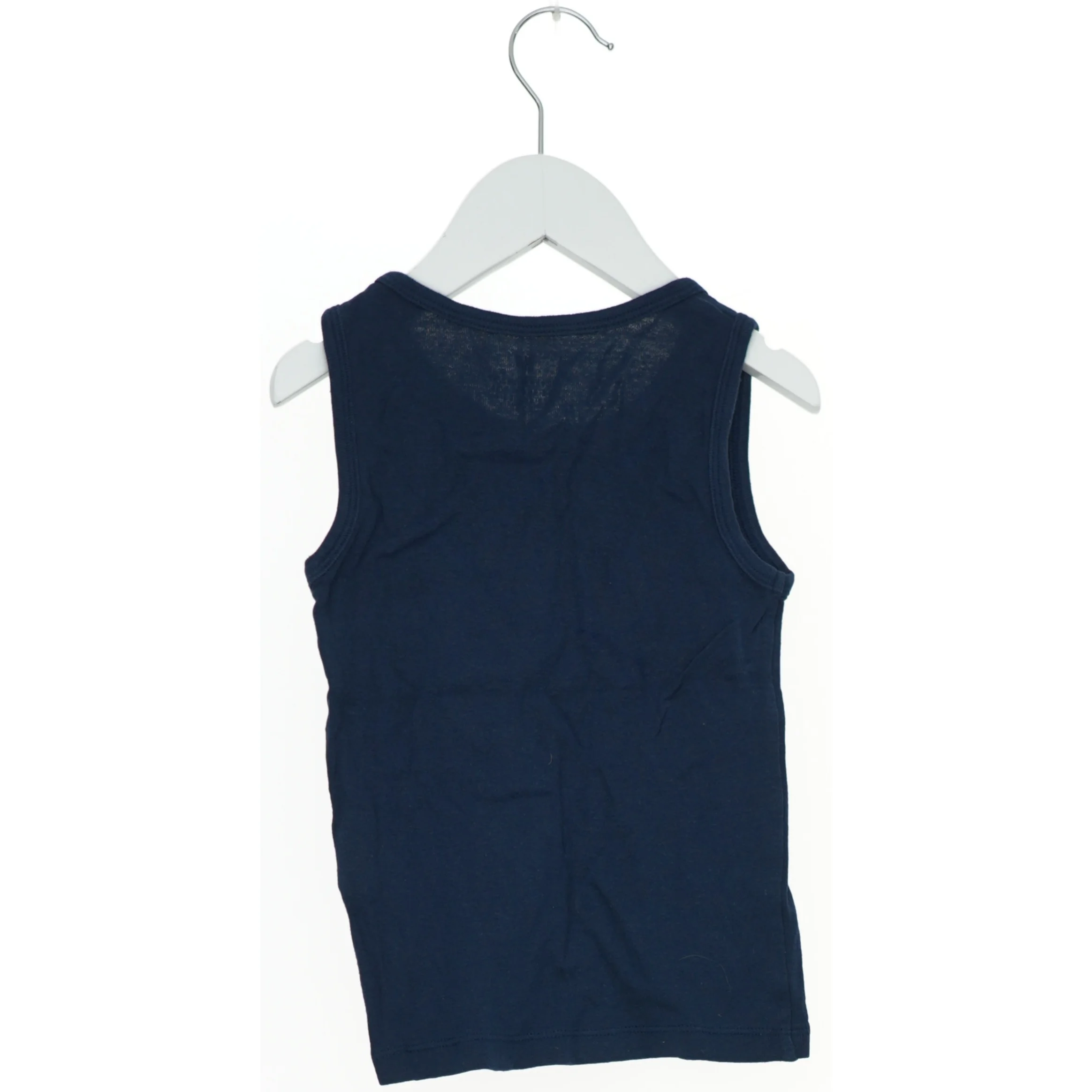 Marineblå tanktop fra H&M (str. 104)