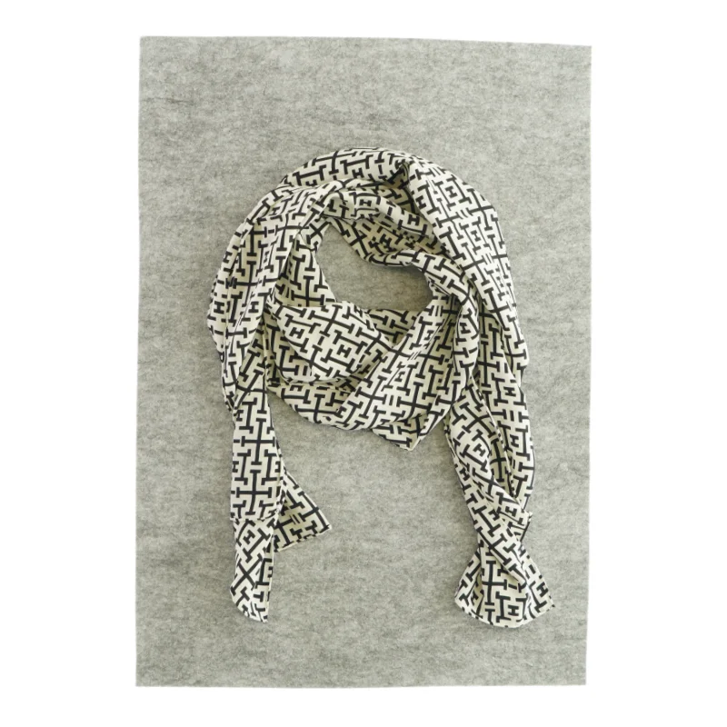 Silketørklæde fra Ann Harboe 