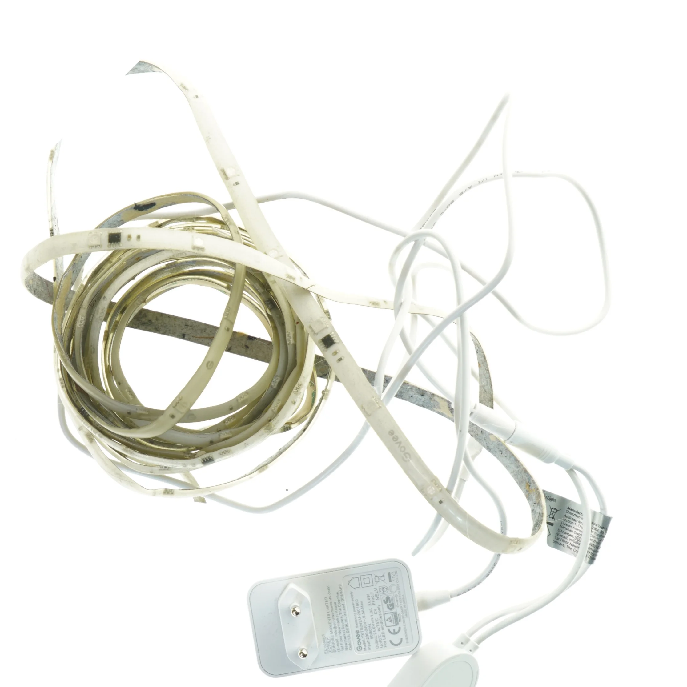 Oplader med lang ledning fra Govee (str. input 200-240V )