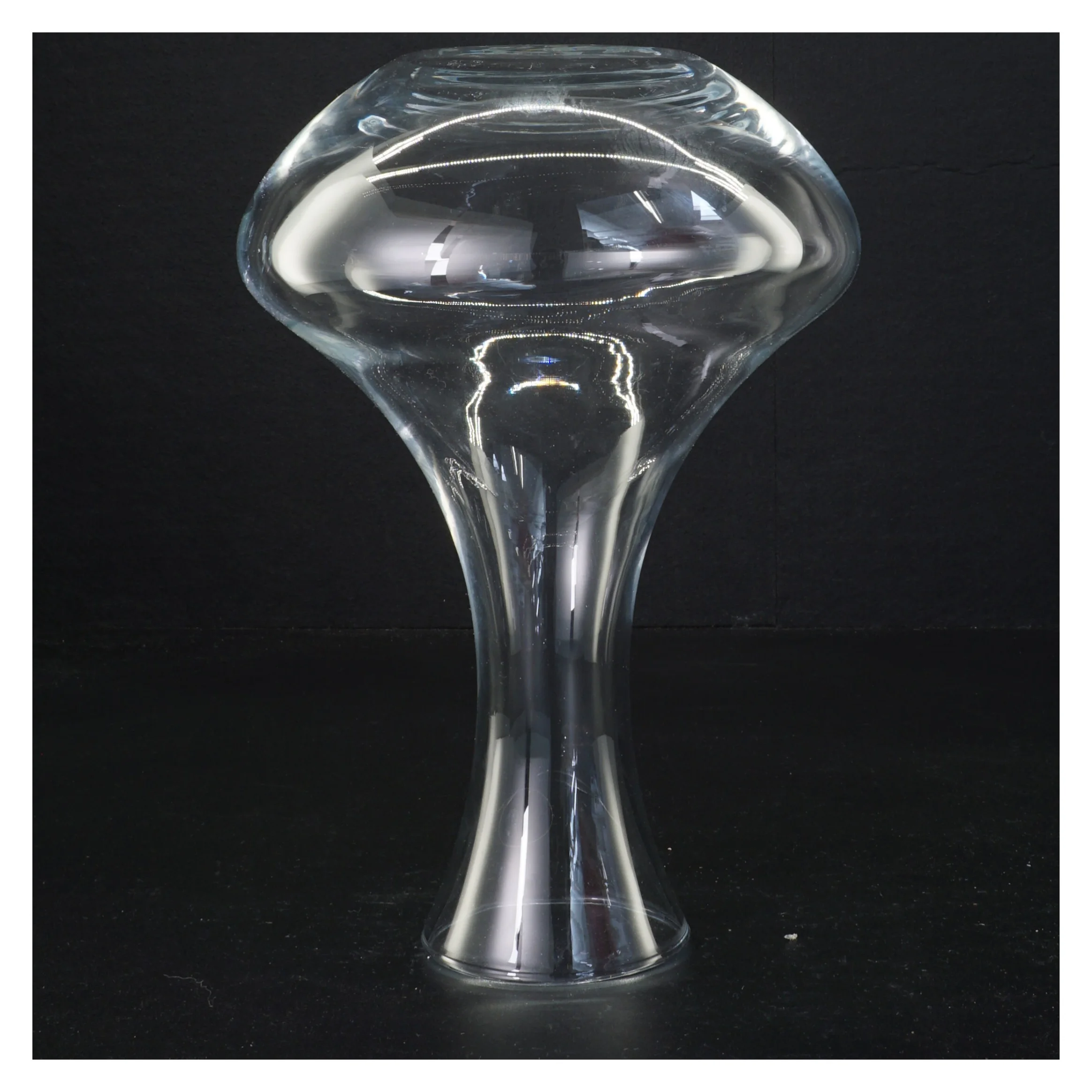 Vinkaraffel fra Holmegaard (str. 23 xn 17 cm)