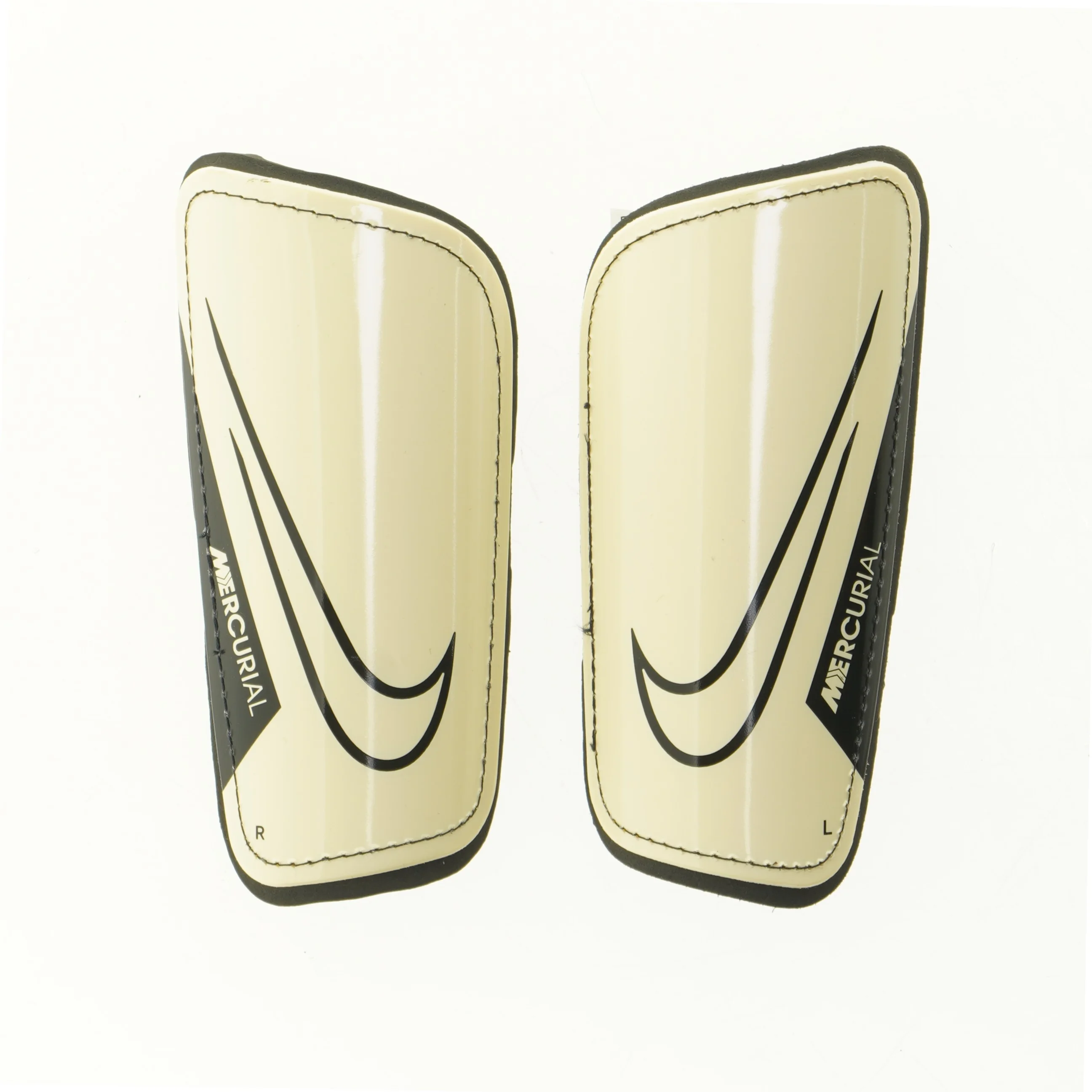 Benskinner til fodbold fra Nike (str. 26 x 14 cm)