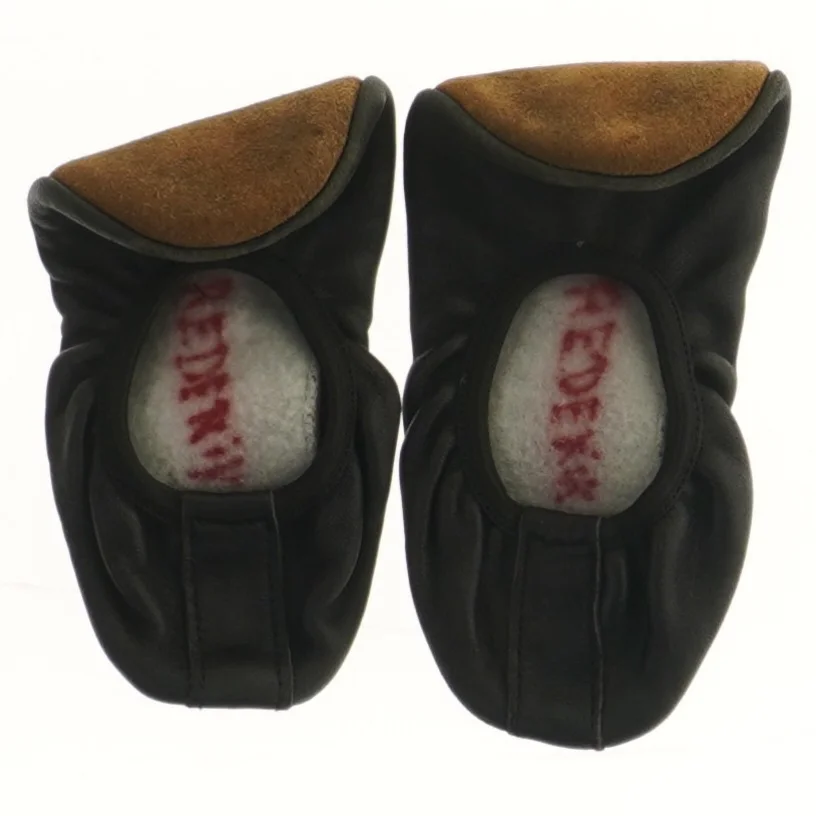 Dansesko fra Friends (str. 30-31 )