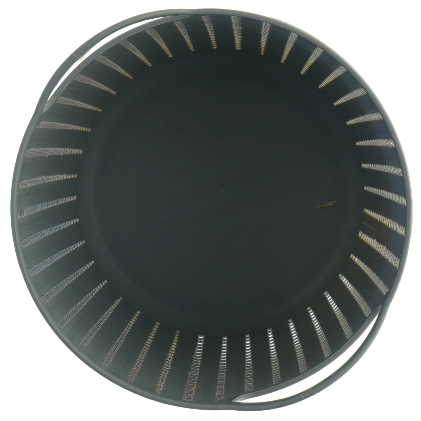 Rund plastikkurv med håndtag (str. 17x14 cm)