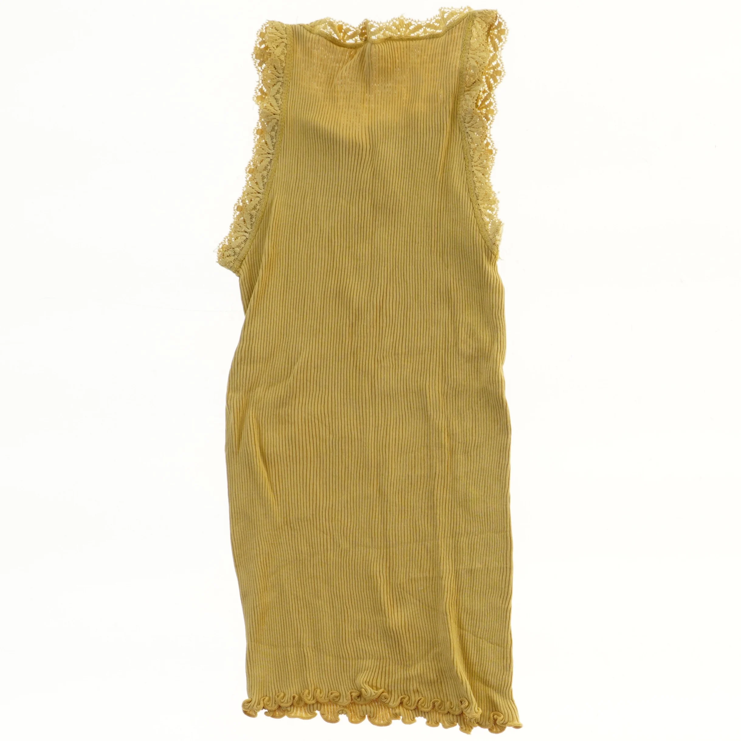 Gul undertrøje med Blonder (str. 122)