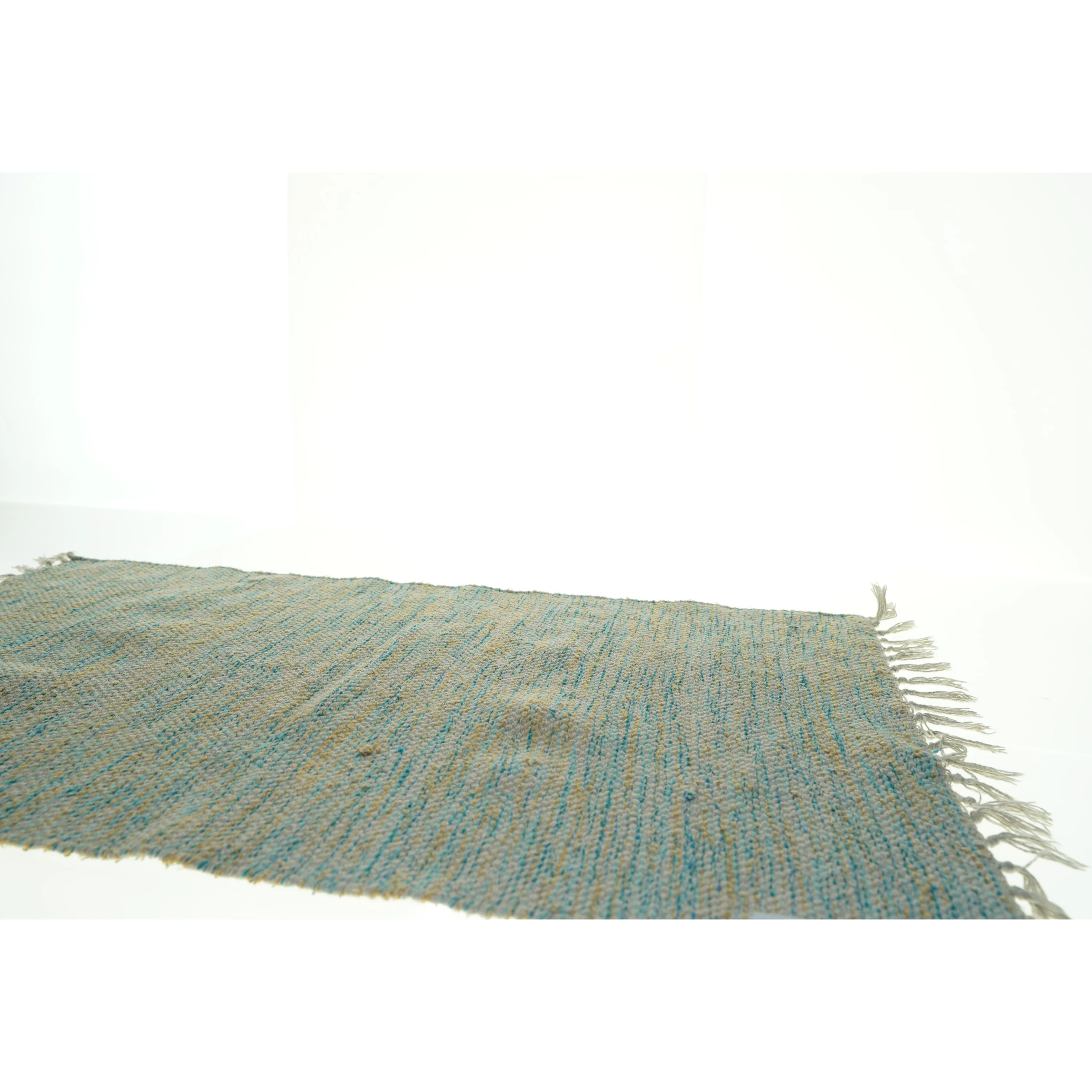 Vævet tæppe med frynser (str. 60 x 95 cm)