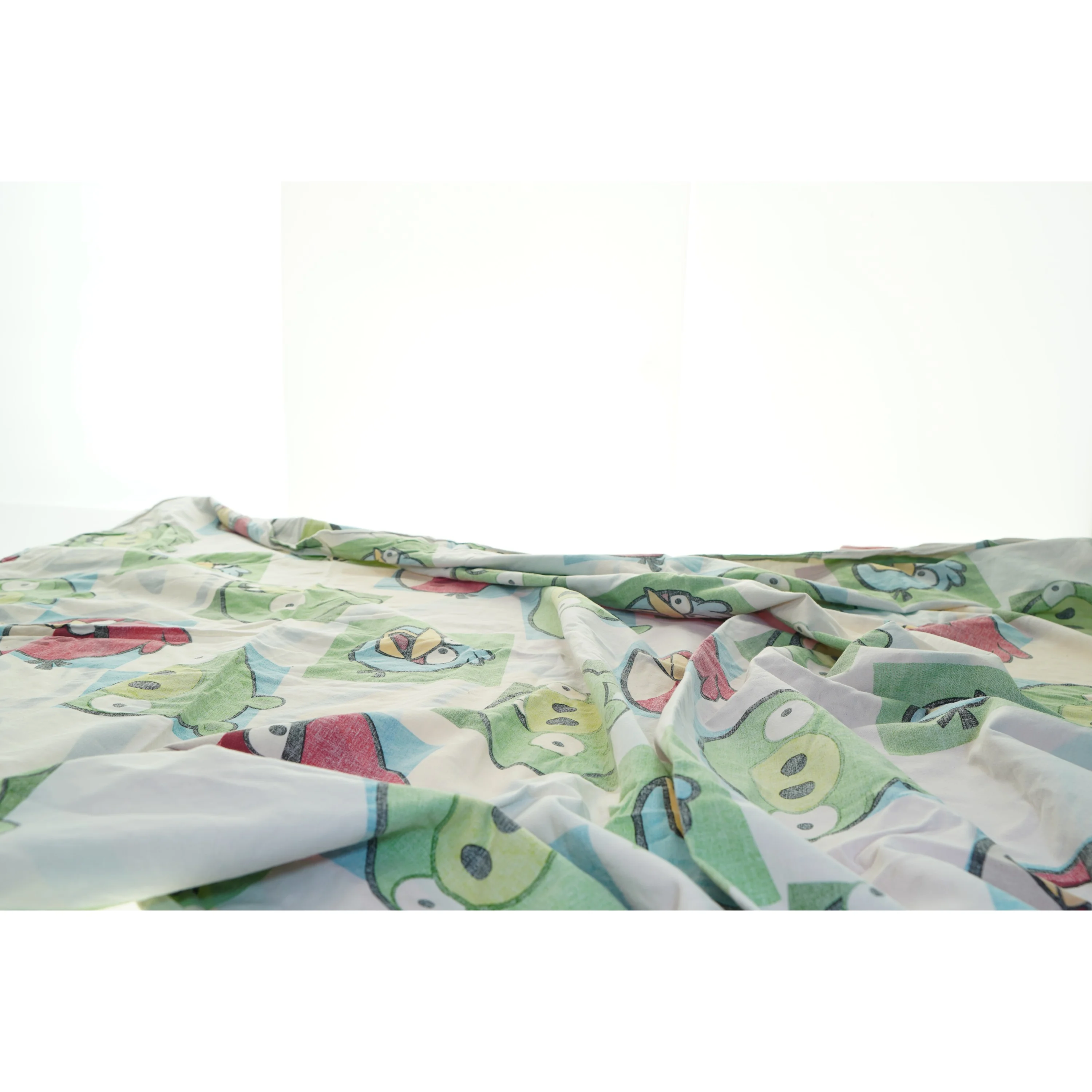 Angry Birds Sengetøj fra Angry Bird (str. 200 x 130 cm og 55 x 65 cm)