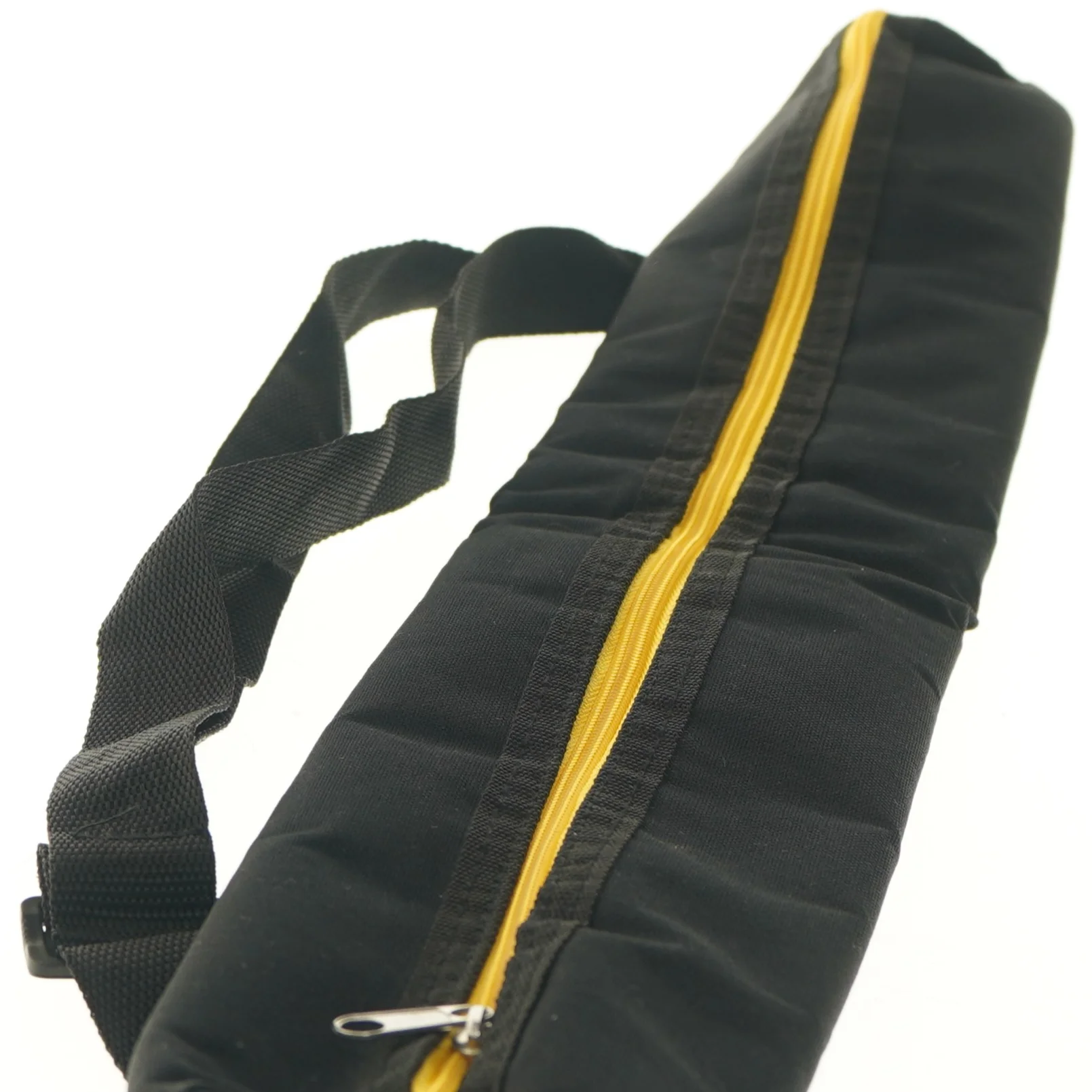 Kølediske til dåser med lynlås fra Harald Nyborg (str. 65x12 cm)