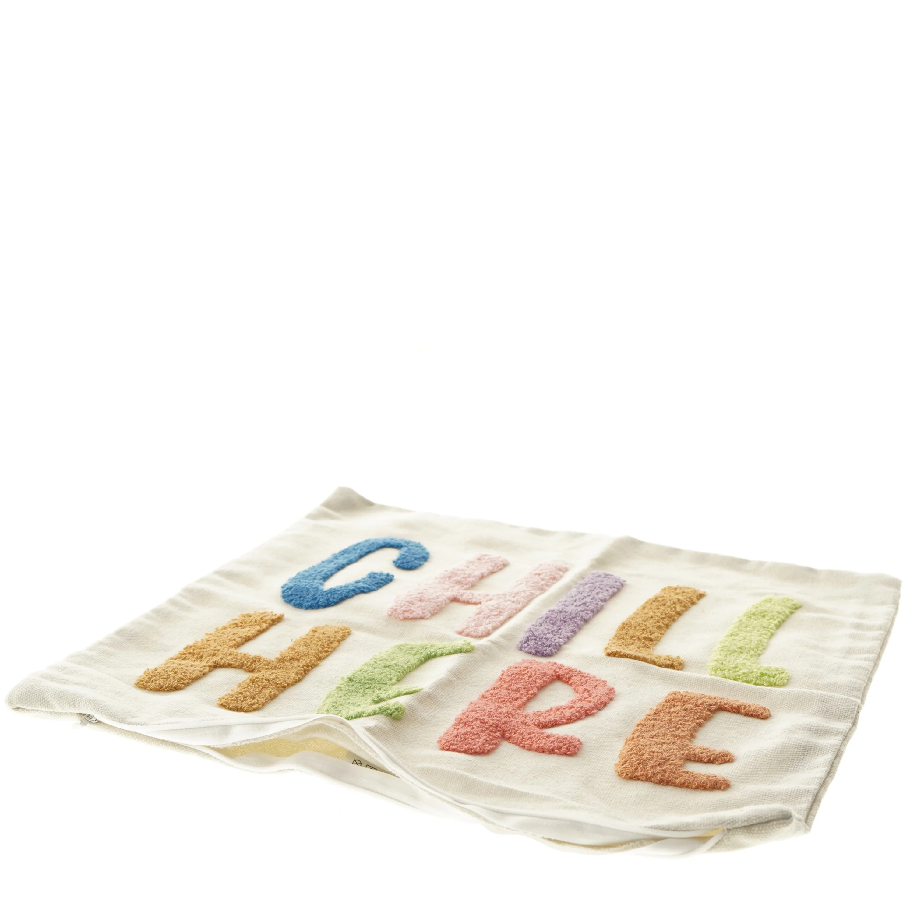 Dekorativ pude med 'Chill Here' tekst (str. 40x41 cm)