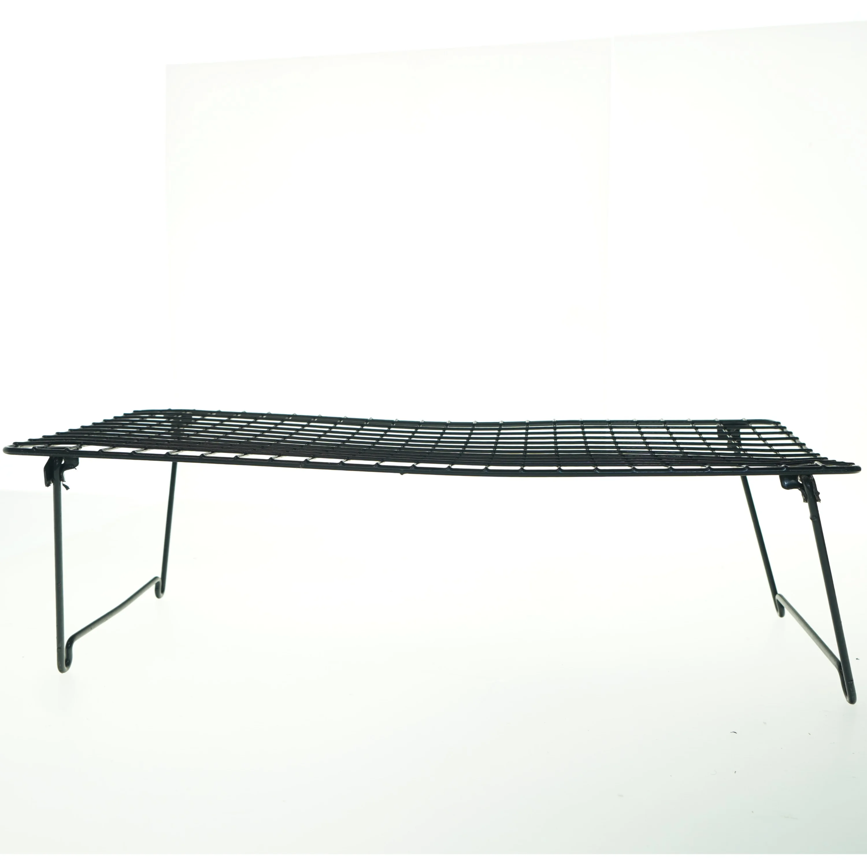 Metal trådhylle (str. 58x27 cm)