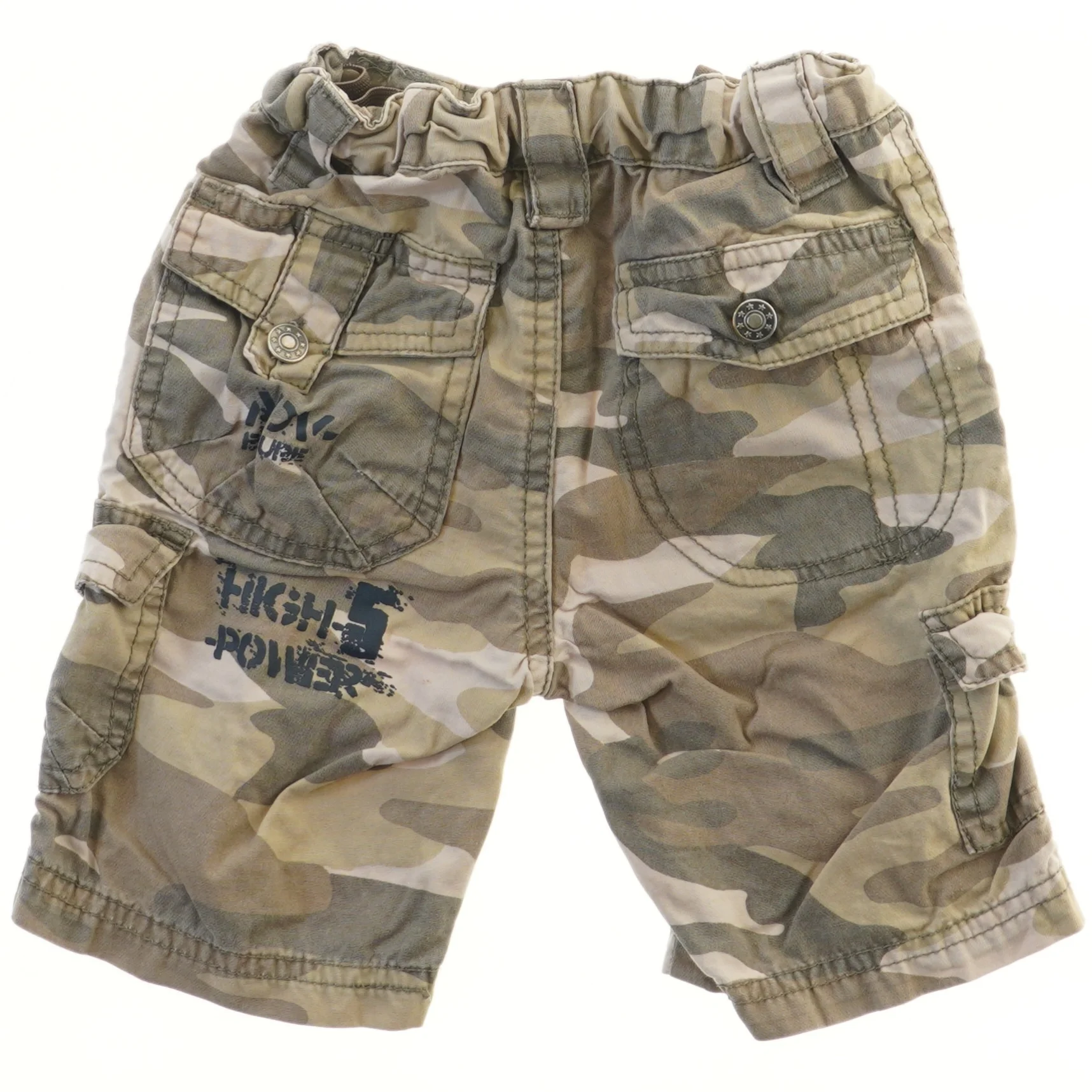Cargoshorts med camouflage mønster fra Mads & Mette (str. 98)