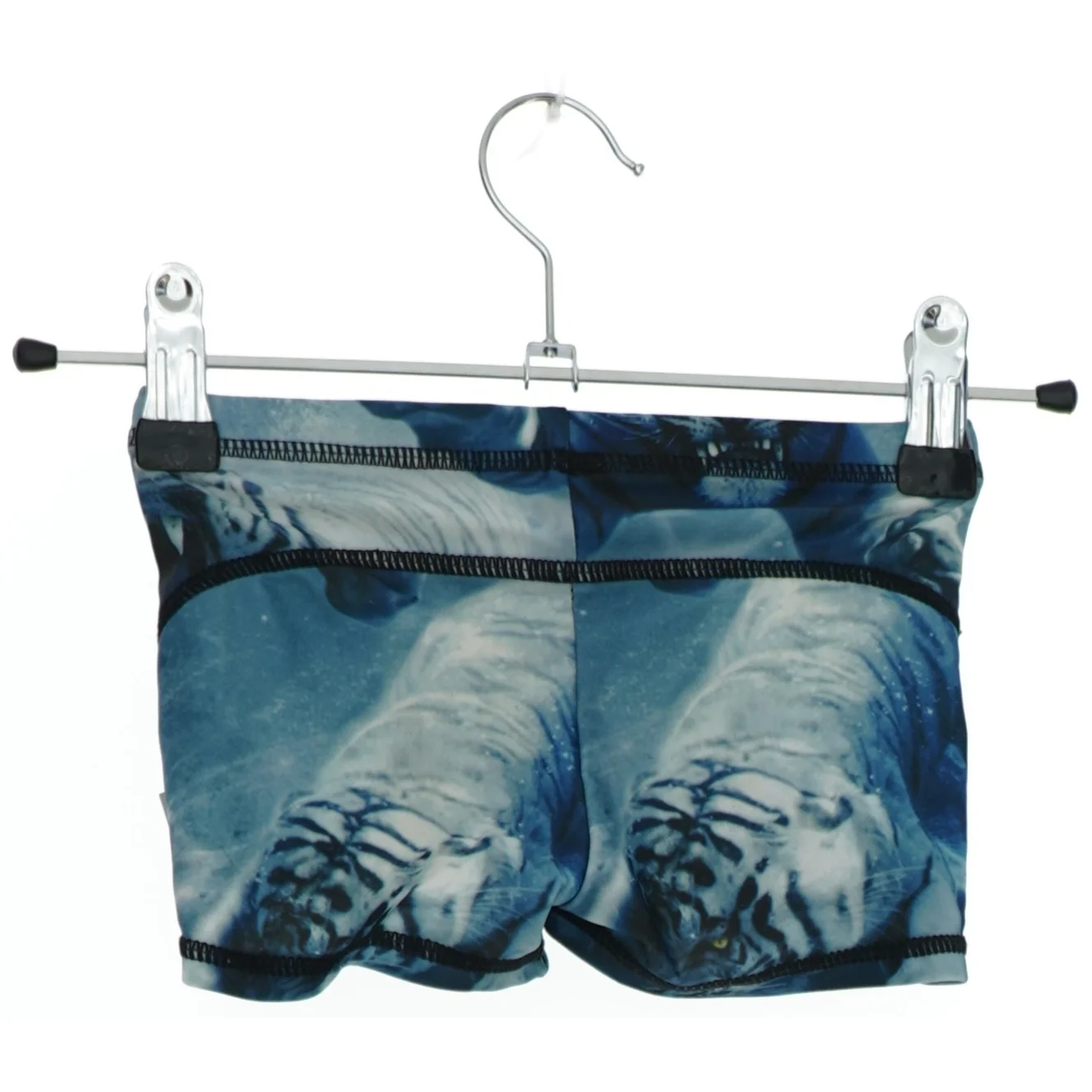 Badebukser med tigerprint fra Molo (str. 92)