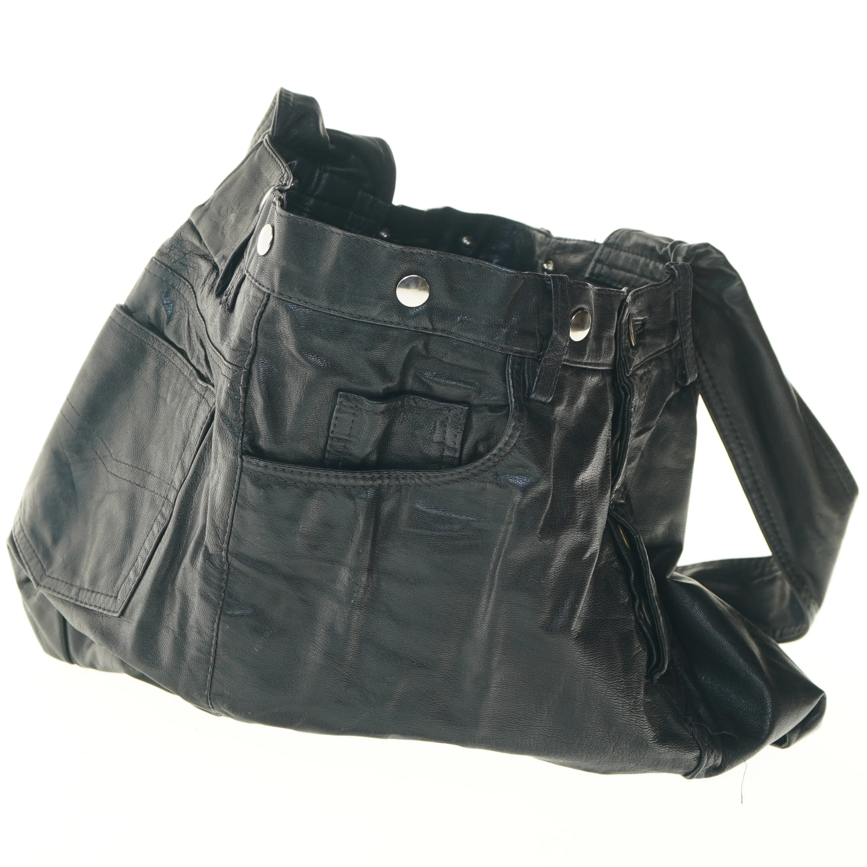 Sort skuldertaske i kunstlæder (str. 37x49 cm)