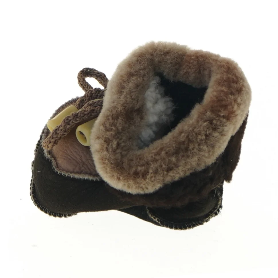 Baby uldfutter (str. sål:11 cm)