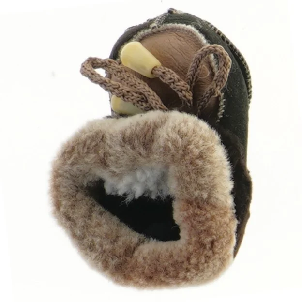 Baby uldfutter (str. sål:11 cm)