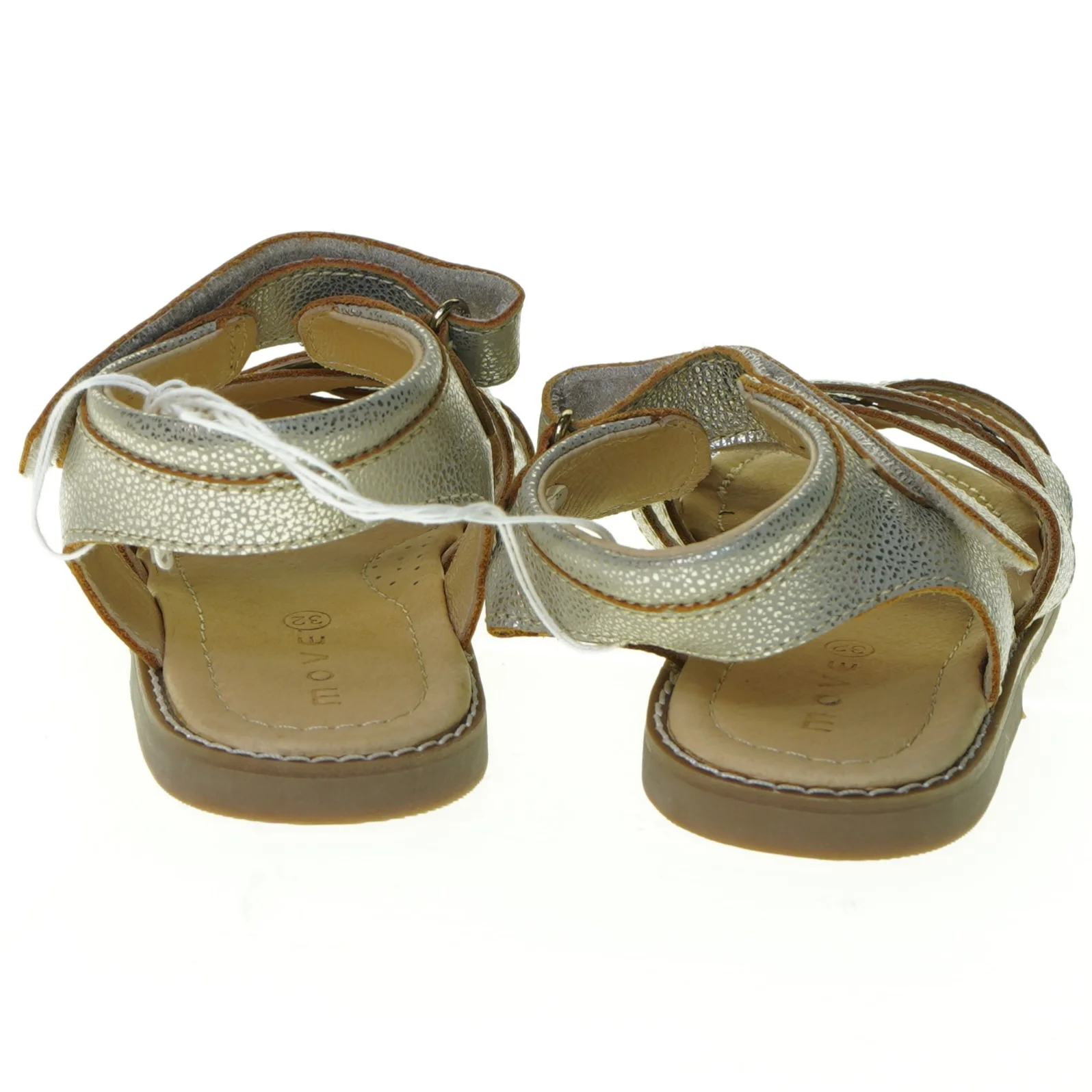 Sandaler NYE fra Move (str. 32)