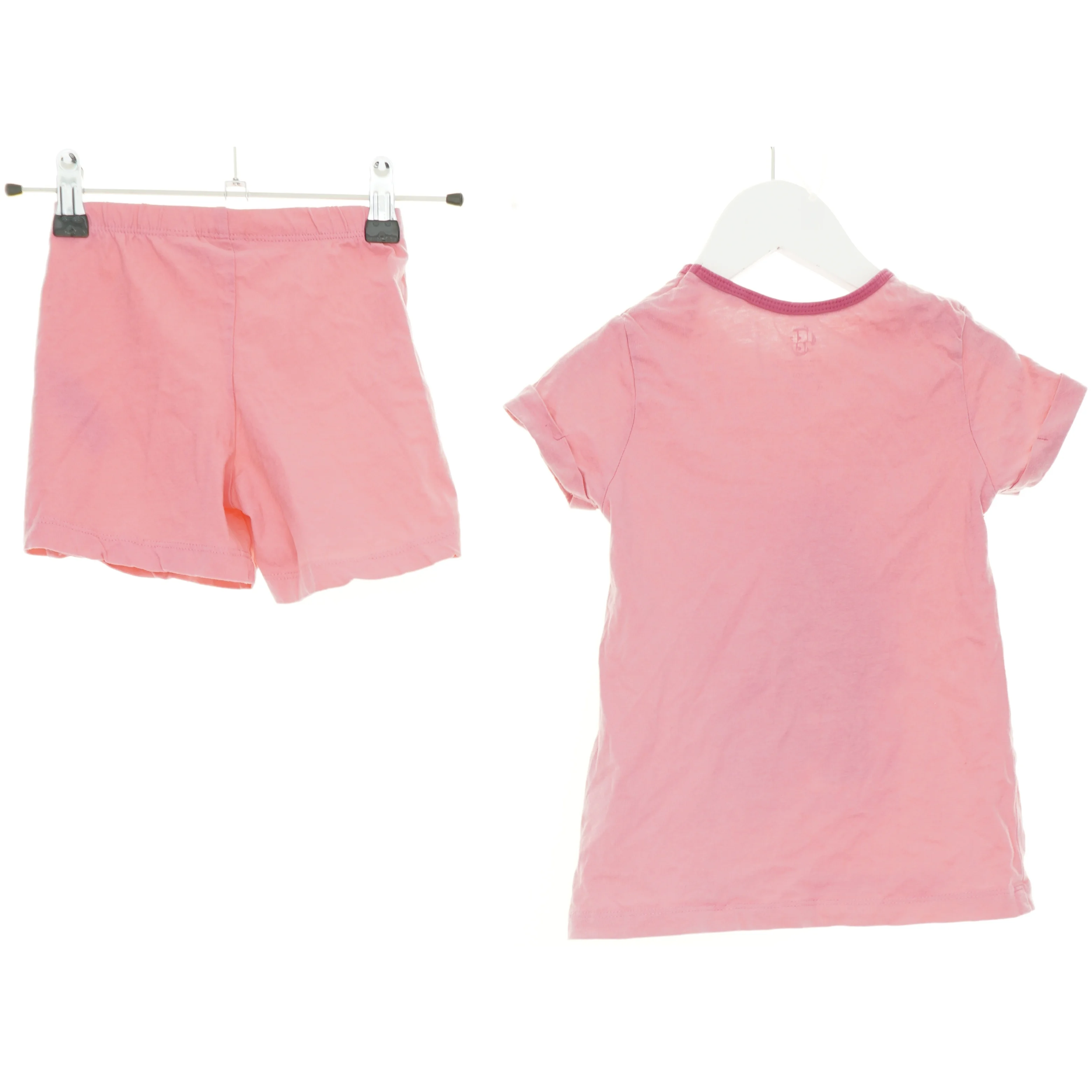 Sæt med t-shirt og shorts (str. 98 cm)