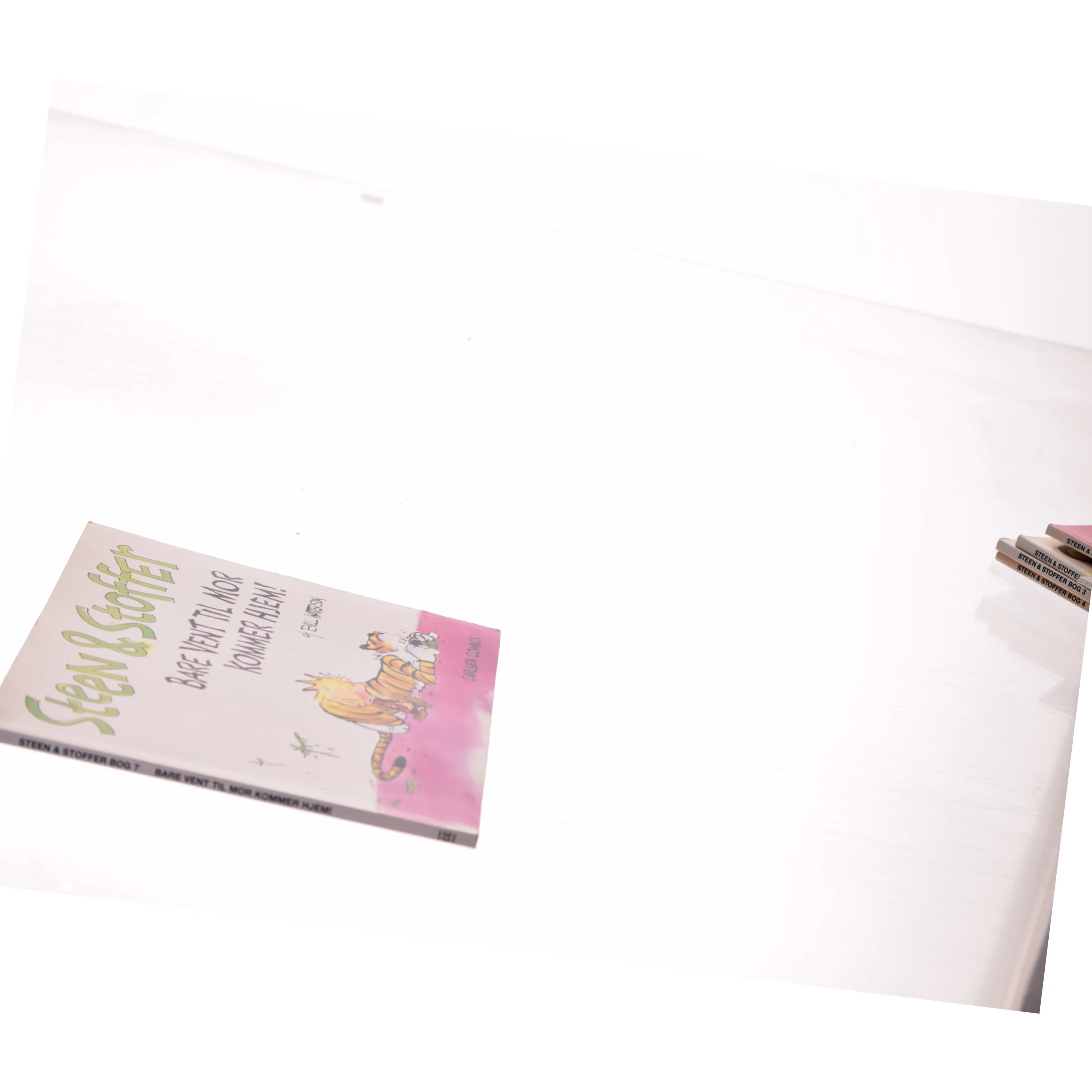 Bare vent til mor kommer hjem! af Bill Watterson (Bog)