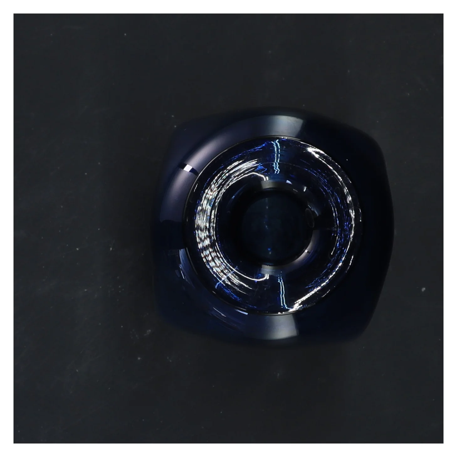 Blå glasflaske (str. 16x6x6 cm)