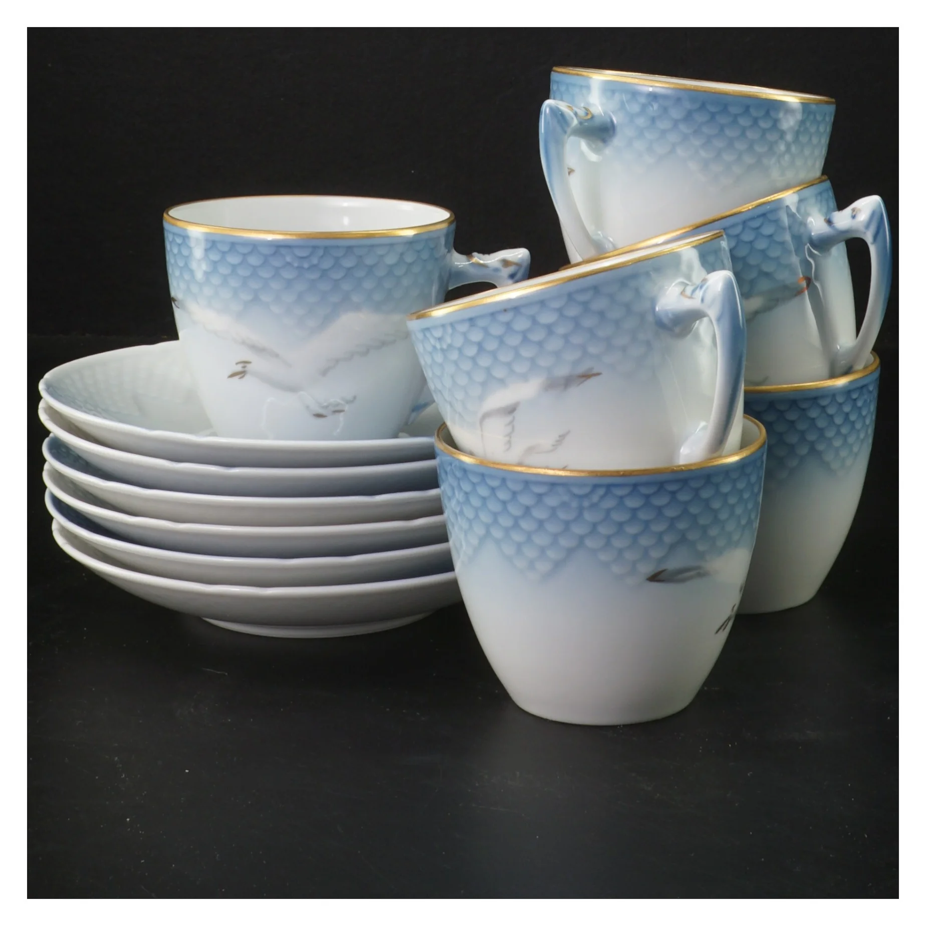 Porcelæn kaffekopper med underkop fra Bing Og Grøndal, mågestellet (str. 6 styk, underkop ø 14 cm)