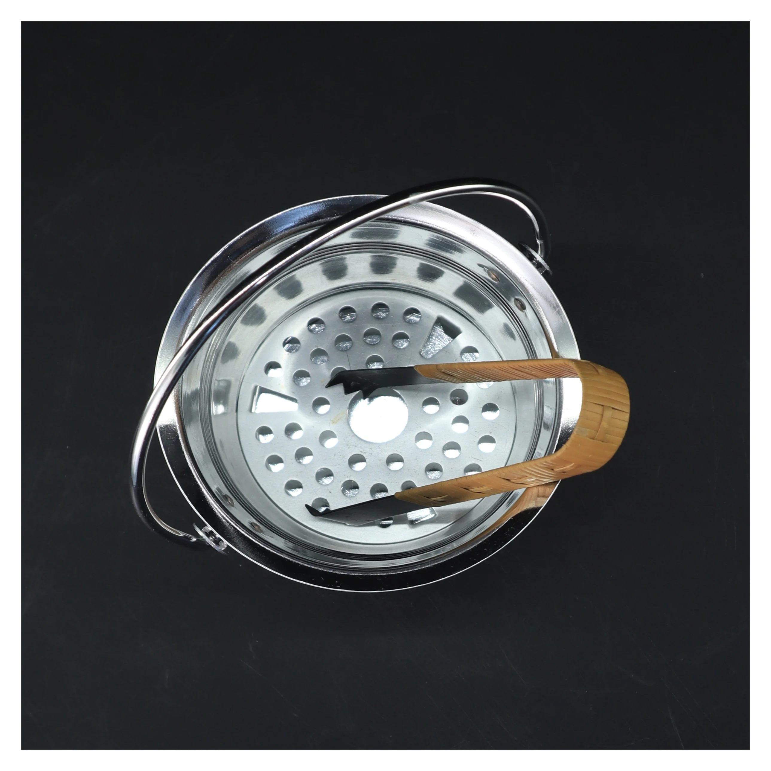 Isspand i metal (str. Ø. 13 cm. længde. 12,5 cm)