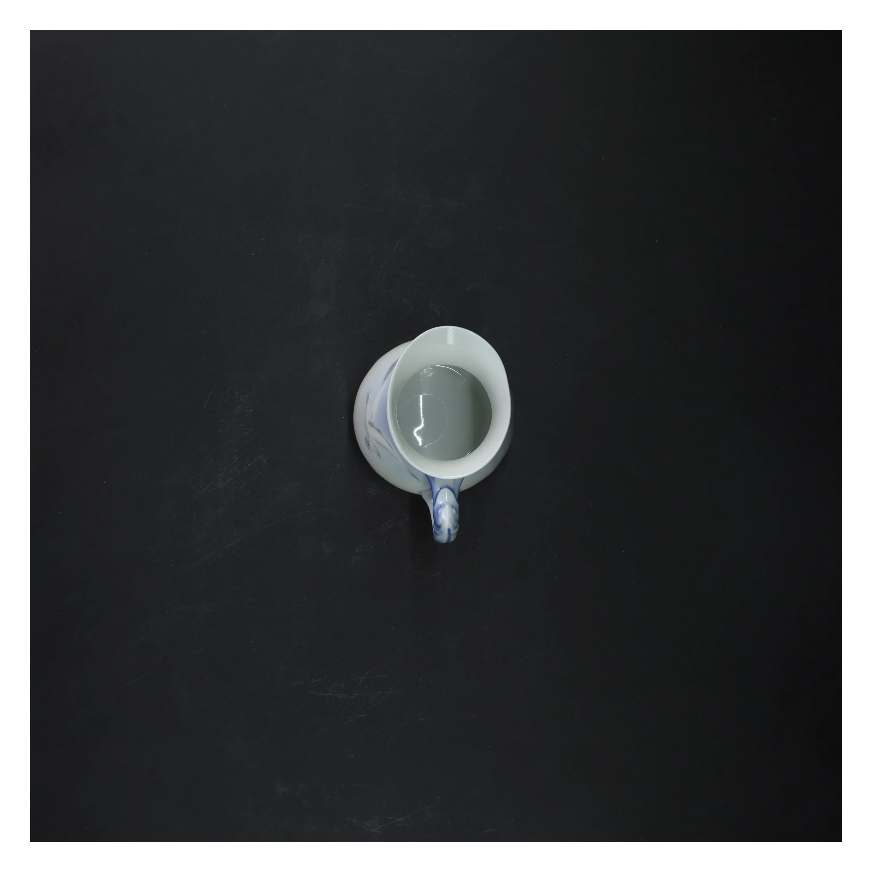 Lille porcelænskande fra mågestellet fra Royal Copenhagen (str. 9 cm)