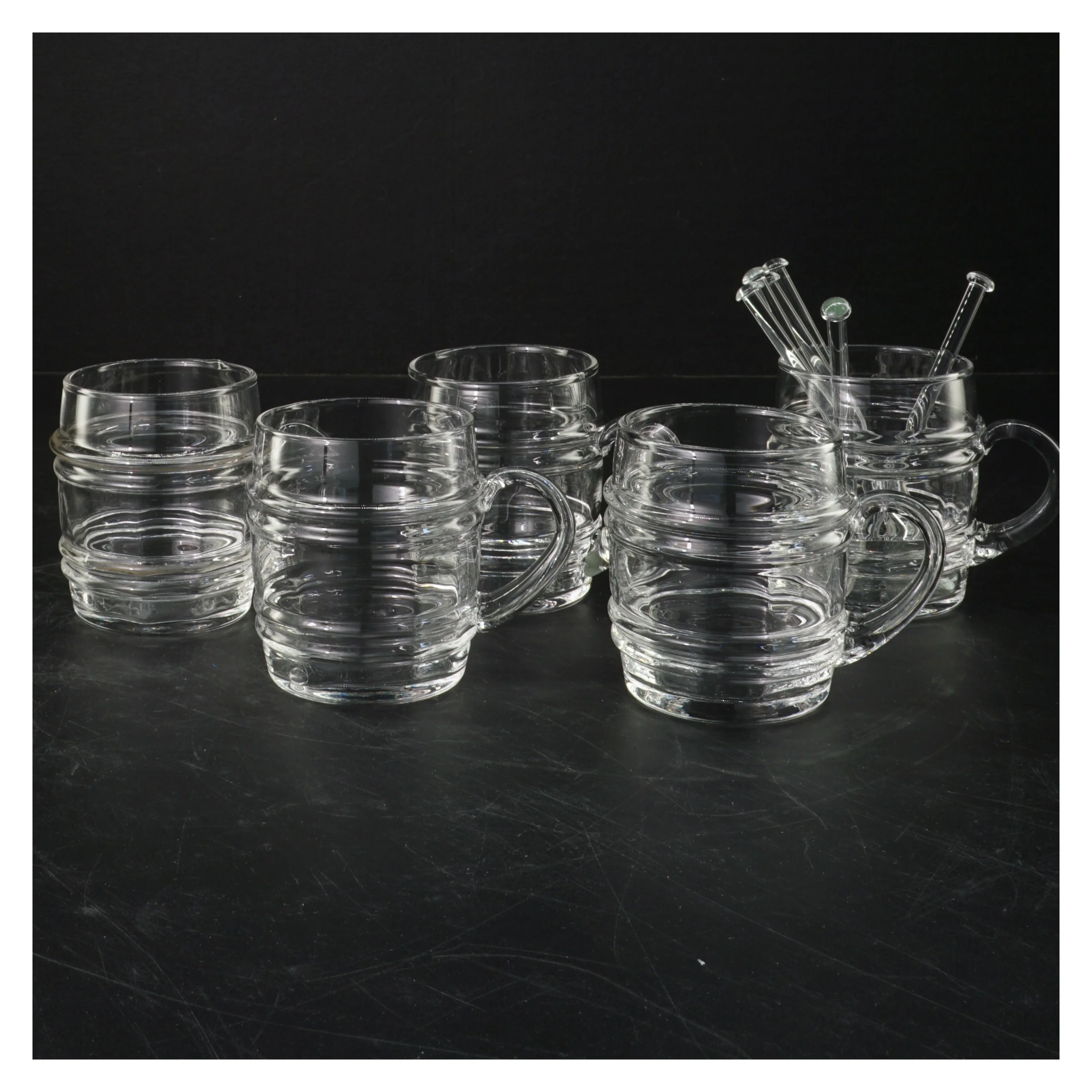 Sæt af 5 små glaskrus (str. 5 styk. ø. 6 cm. længde. 7,5 cm)