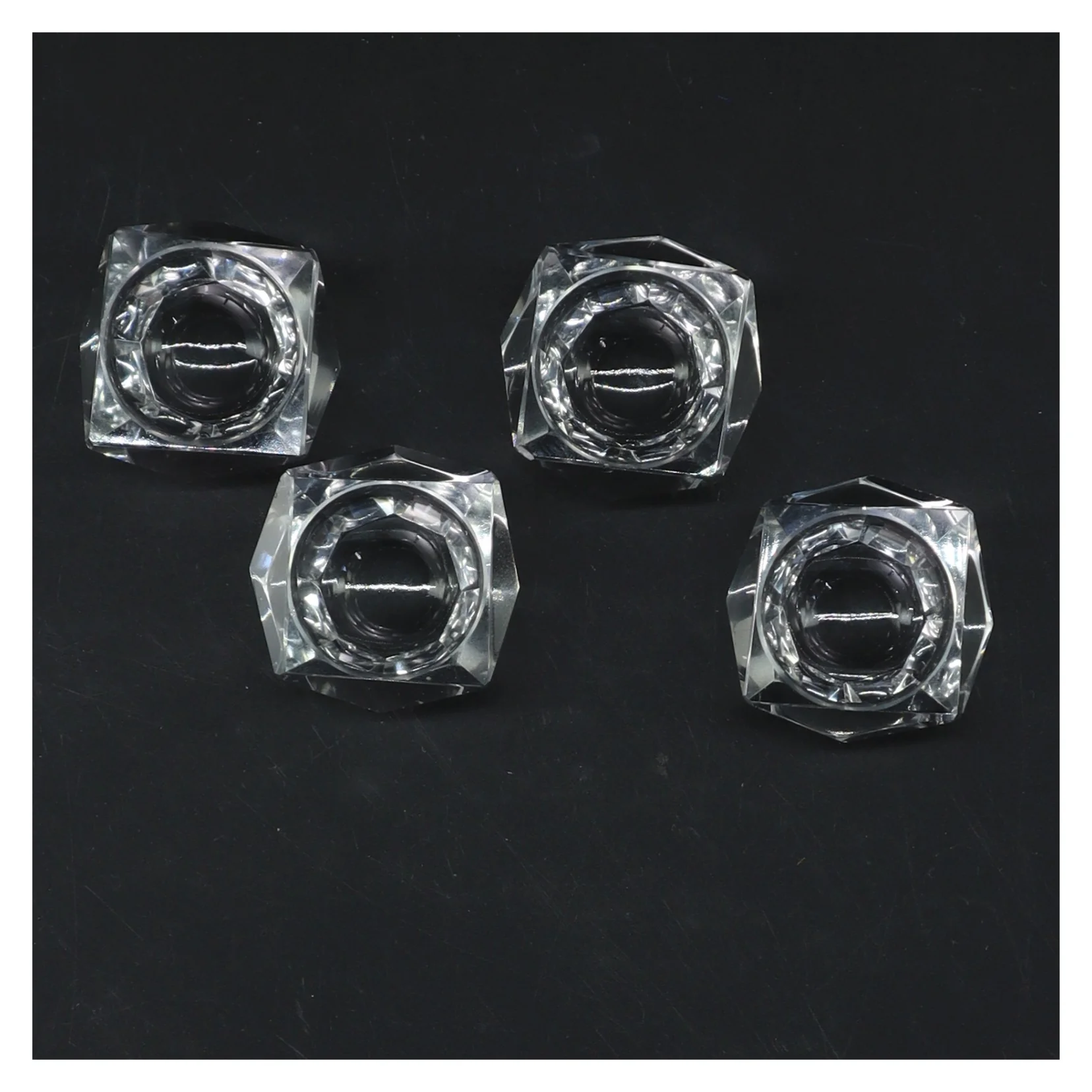 Kryzstal saltkar retro (str. 4 styk. 4 cm)