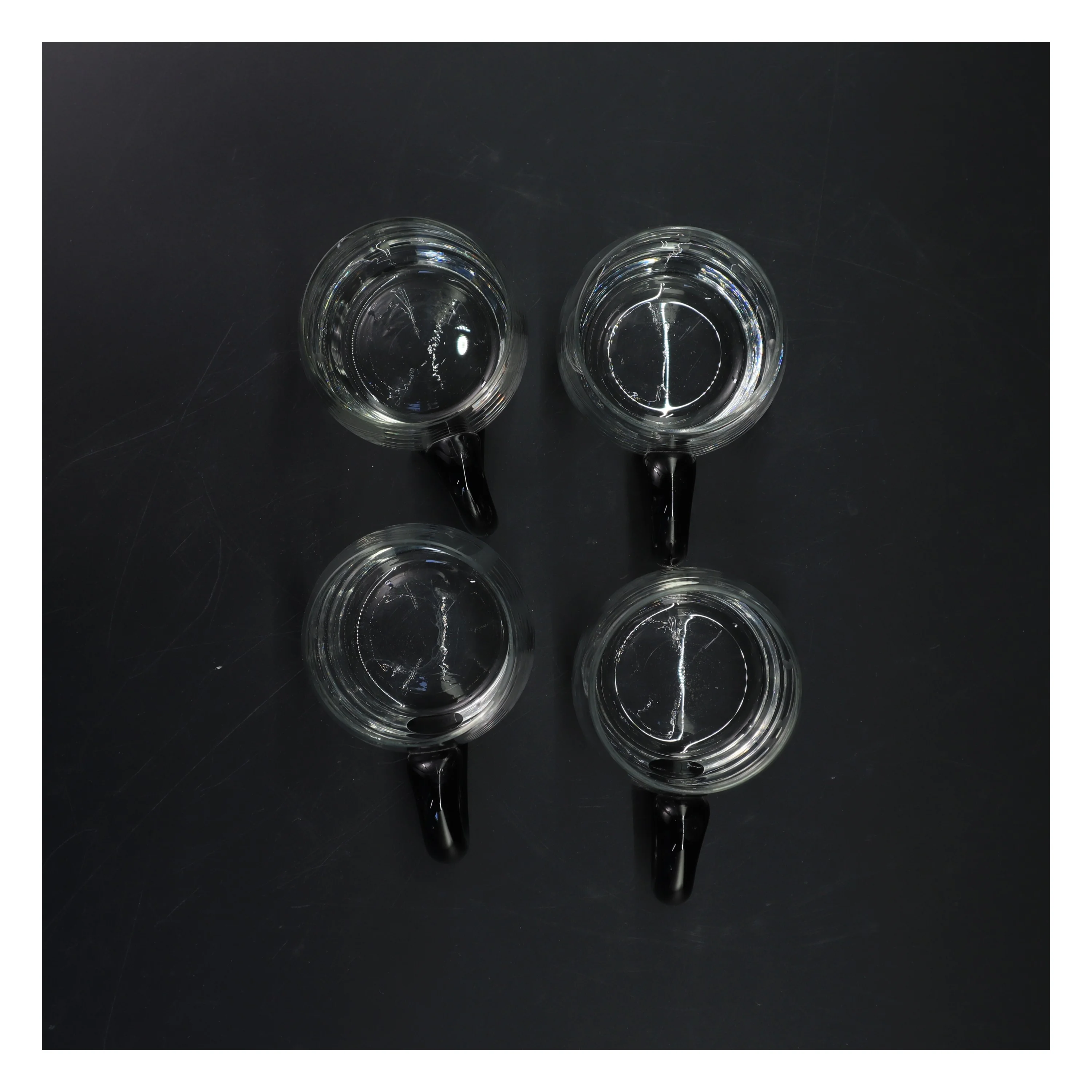 Sæt med 4 krus (str. 10 cm. 4 styk)