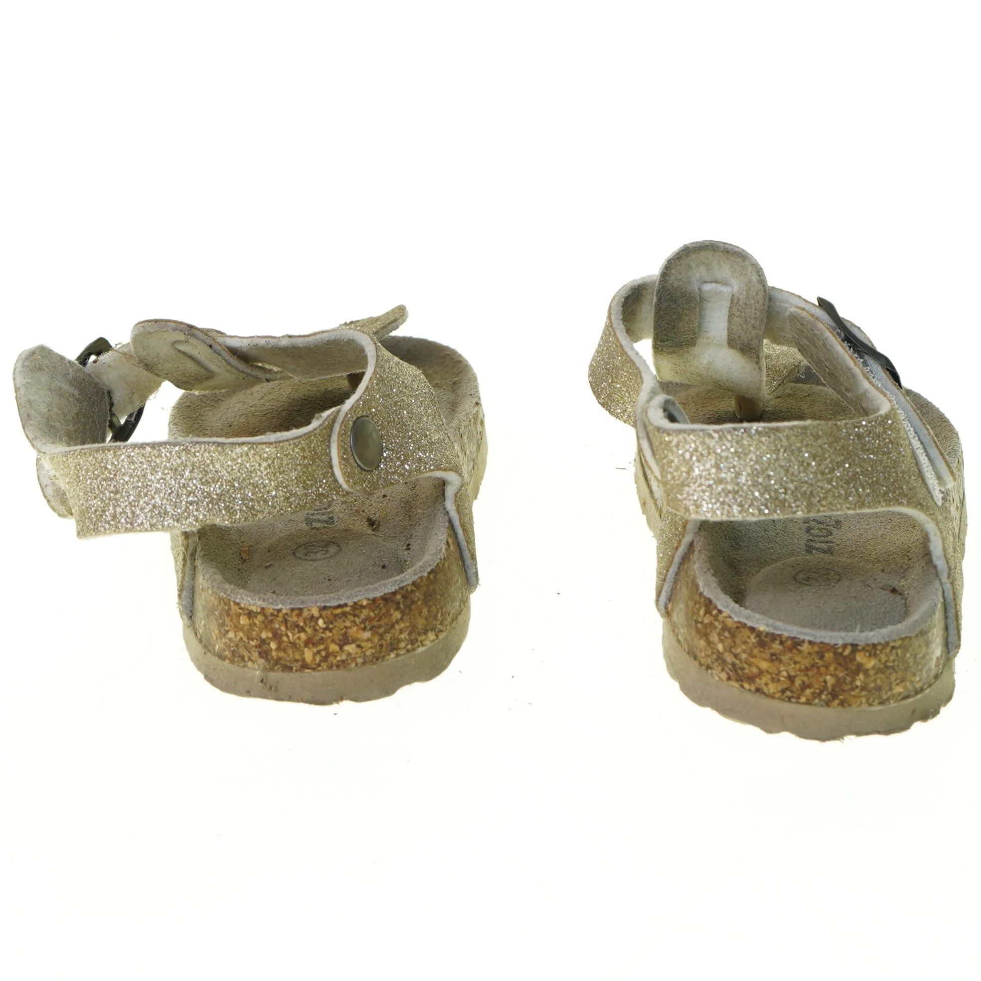 Sandaler fra ZigZag (str. 32)