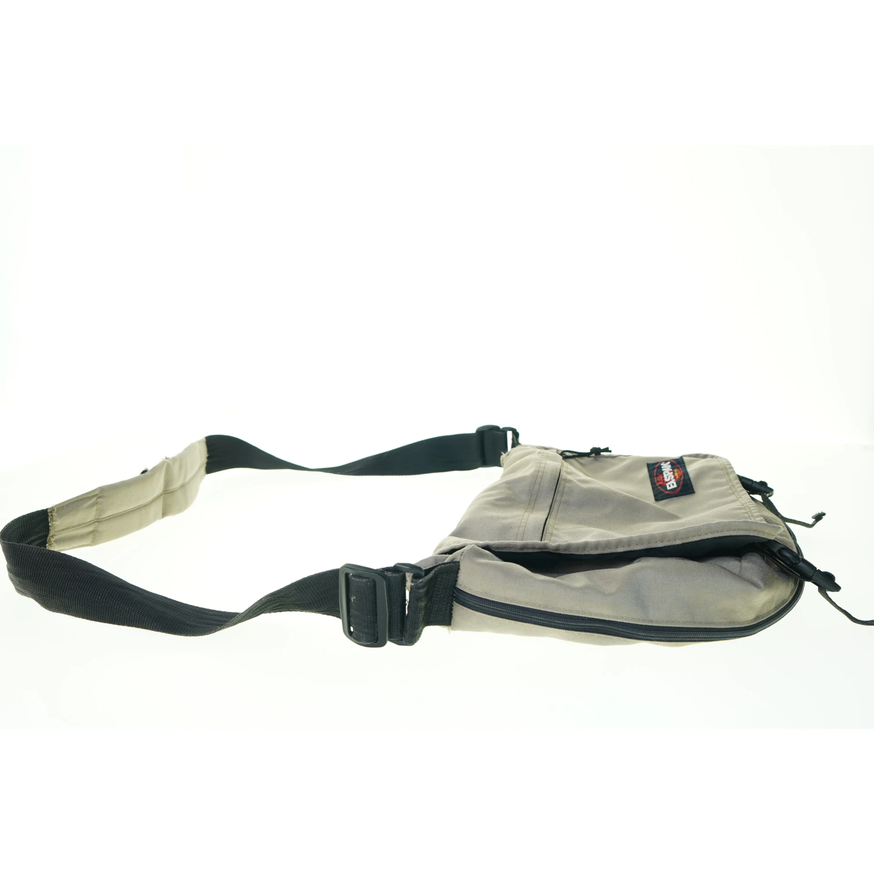 Taske fra Eastpak (str. 42 x 27 cm)